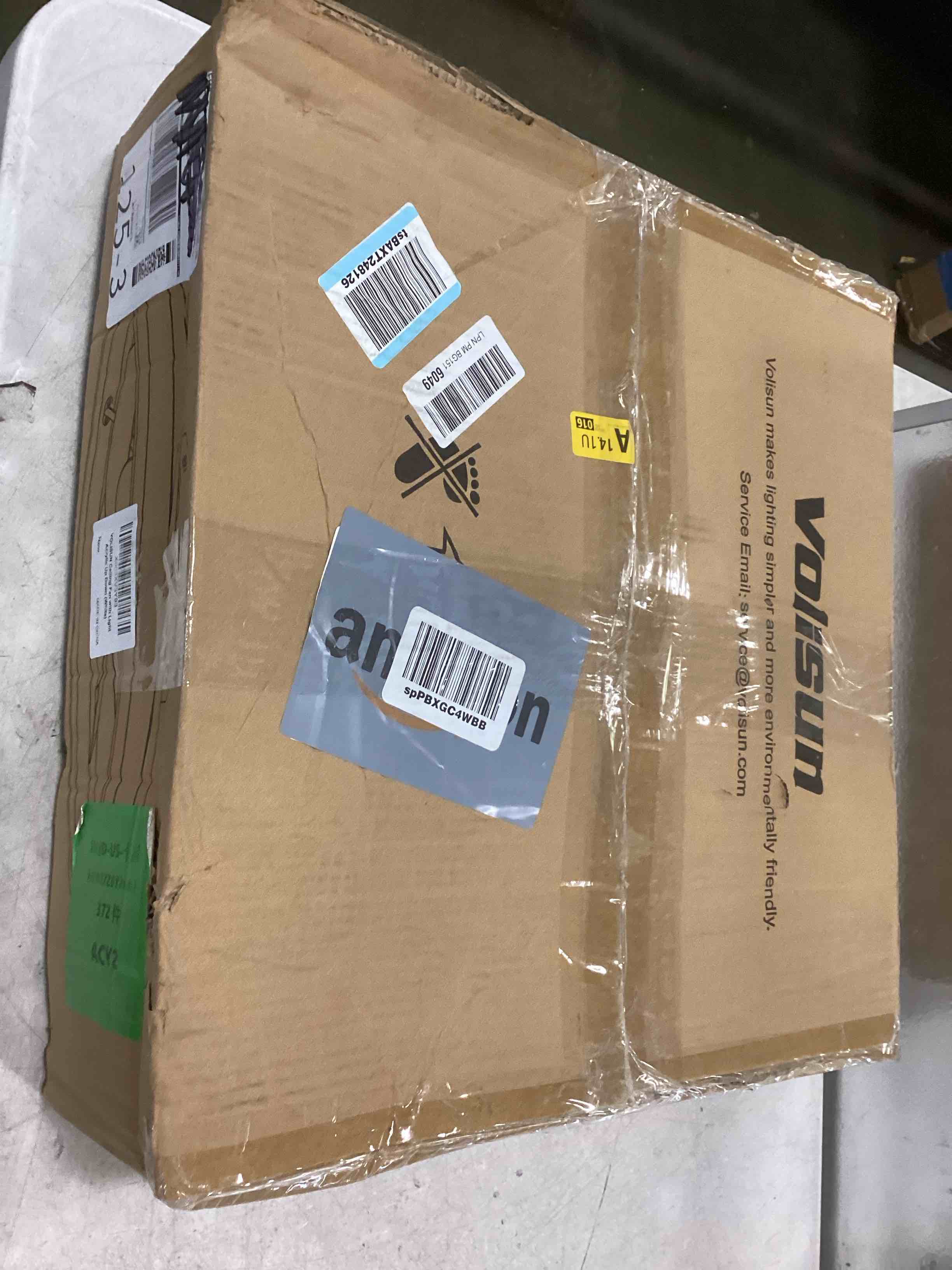 https://s3.amazonaws.com/lotting-images-prod/bidfta/TEA0128983_1723727302729.jpeg