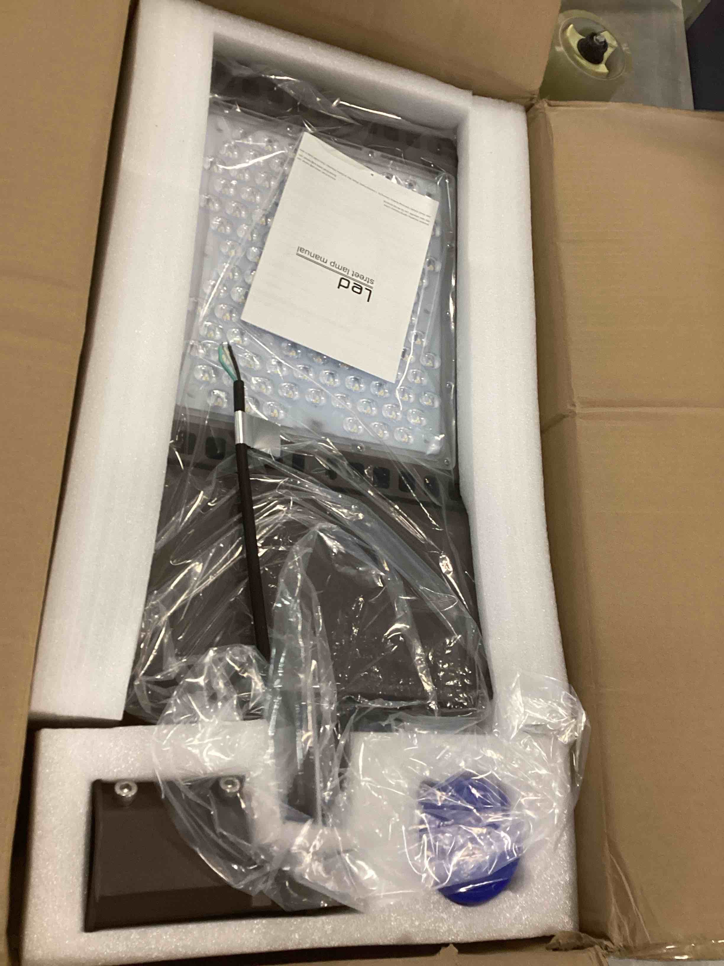 https://s3.amazonaws.com/lotting-images-prod/bidfta/TEA0129147_1723648723577.jpeg