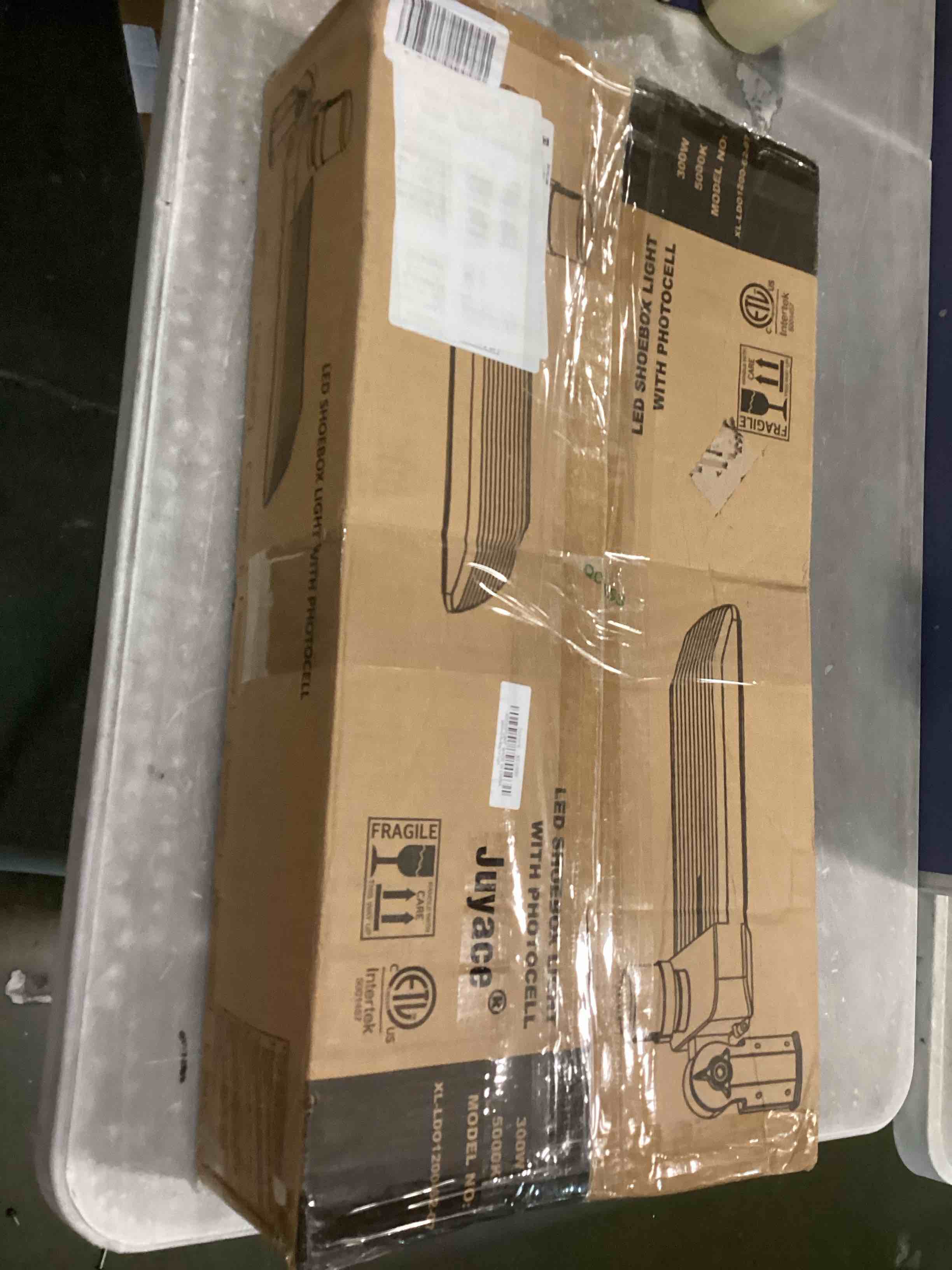 https://s3.amazonaws.com/lotting-images-prod/bidfta/TEA0129147_1723648747108.jpeg