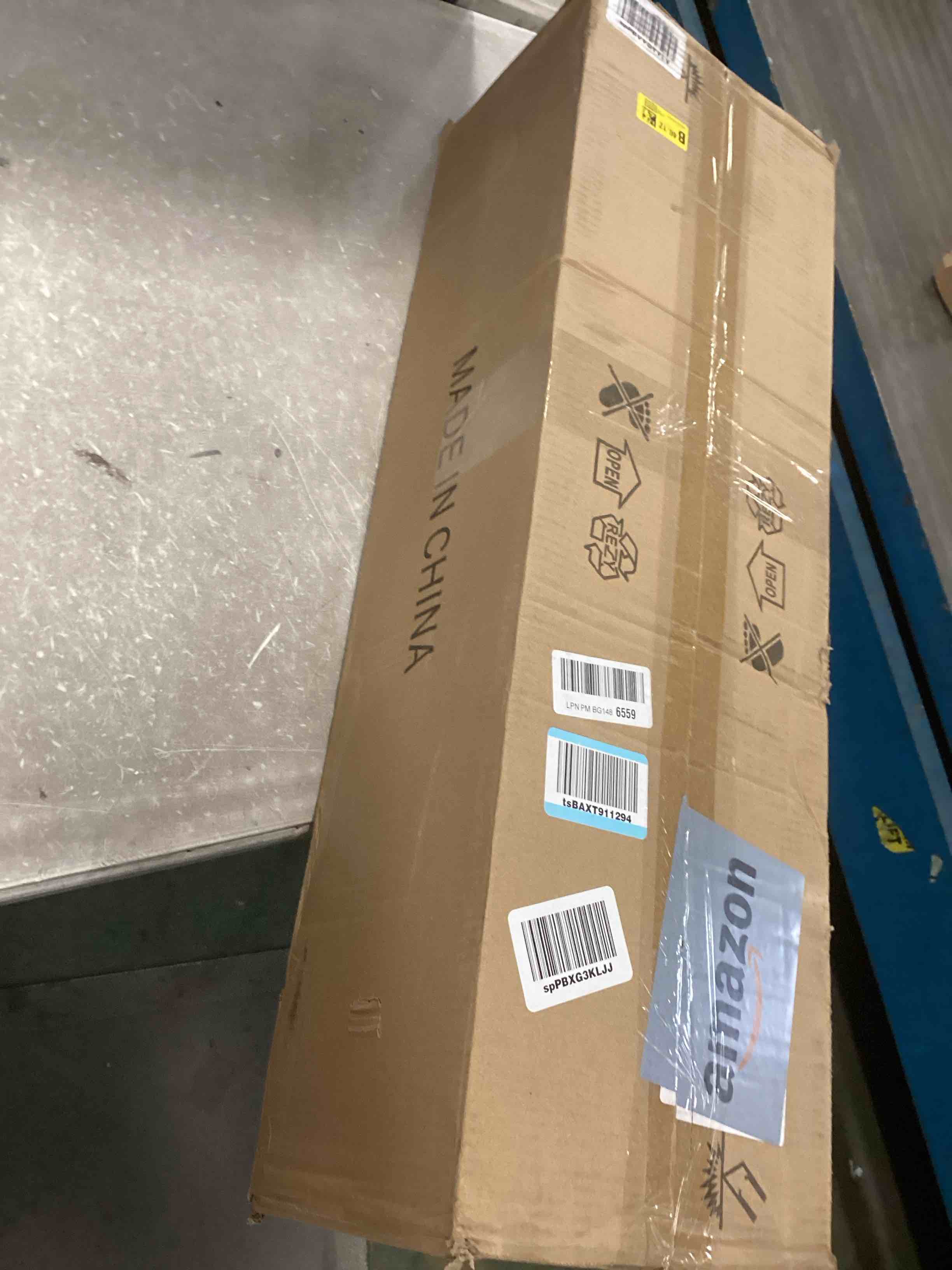 https://s3.amazonaws.com/lotting-images-prod/bidfta/TEA0129238_1723638968688.jpeg