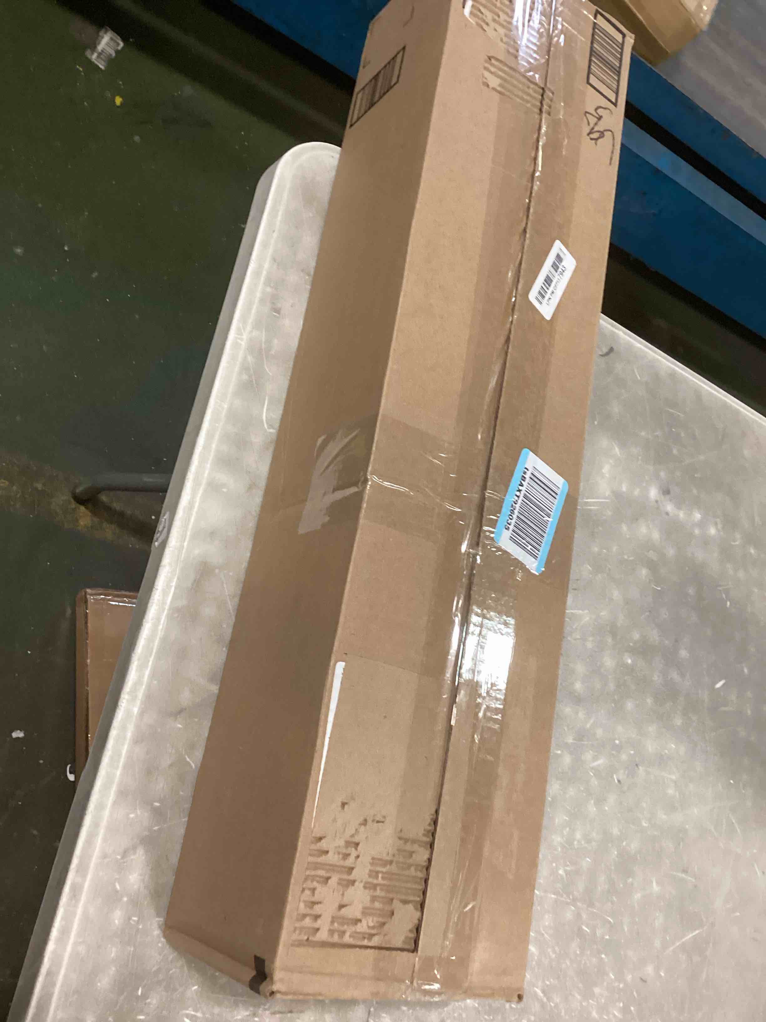 https://s3.amazonaws.com/lotting-images-prod/bidfta/TEA0129795_1723231773199.jpeg
