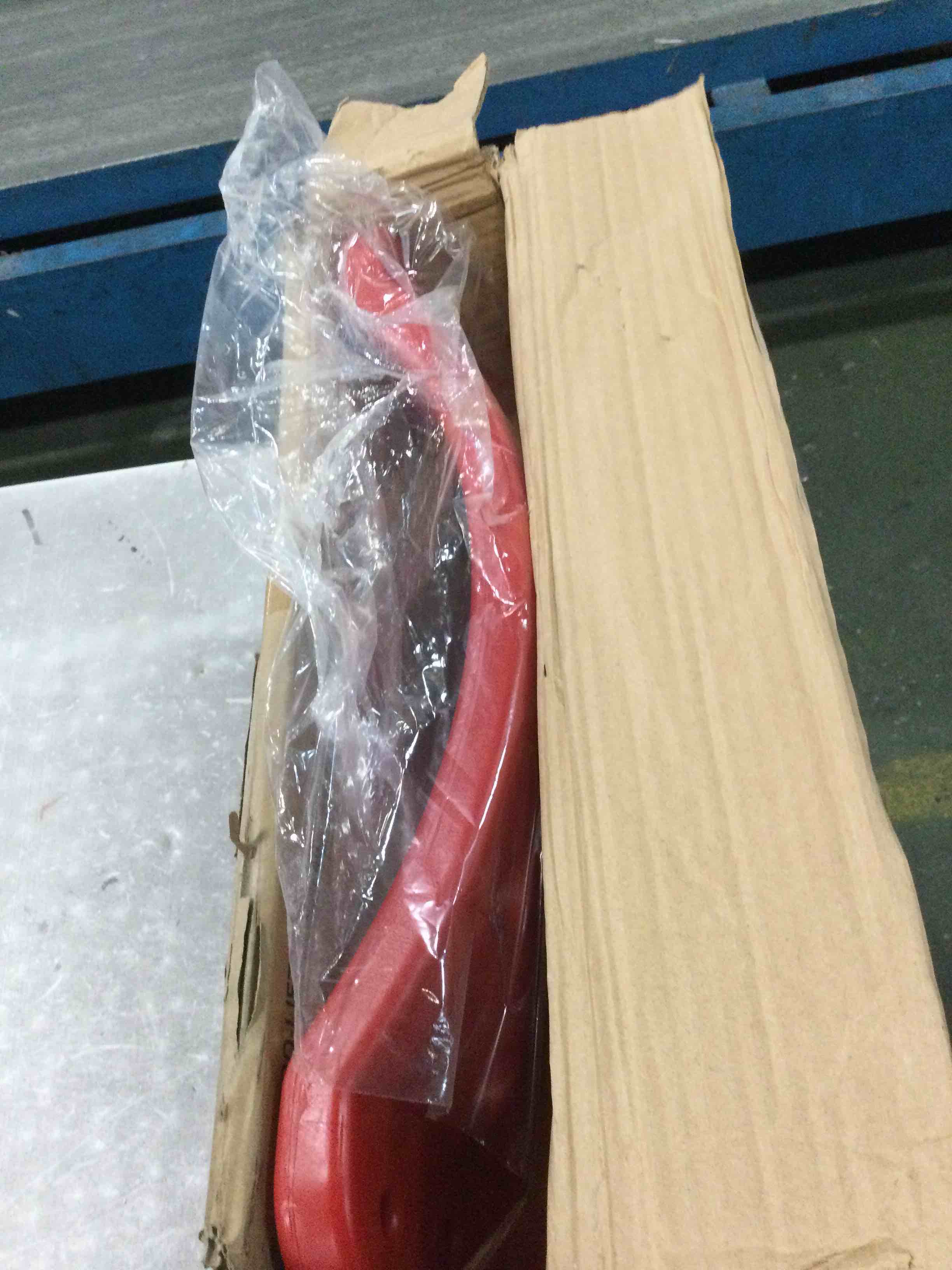 https://s3.amazonaws.com/lotting-images-prod/bidfta/TEA0130410_1724387819666.jpeg