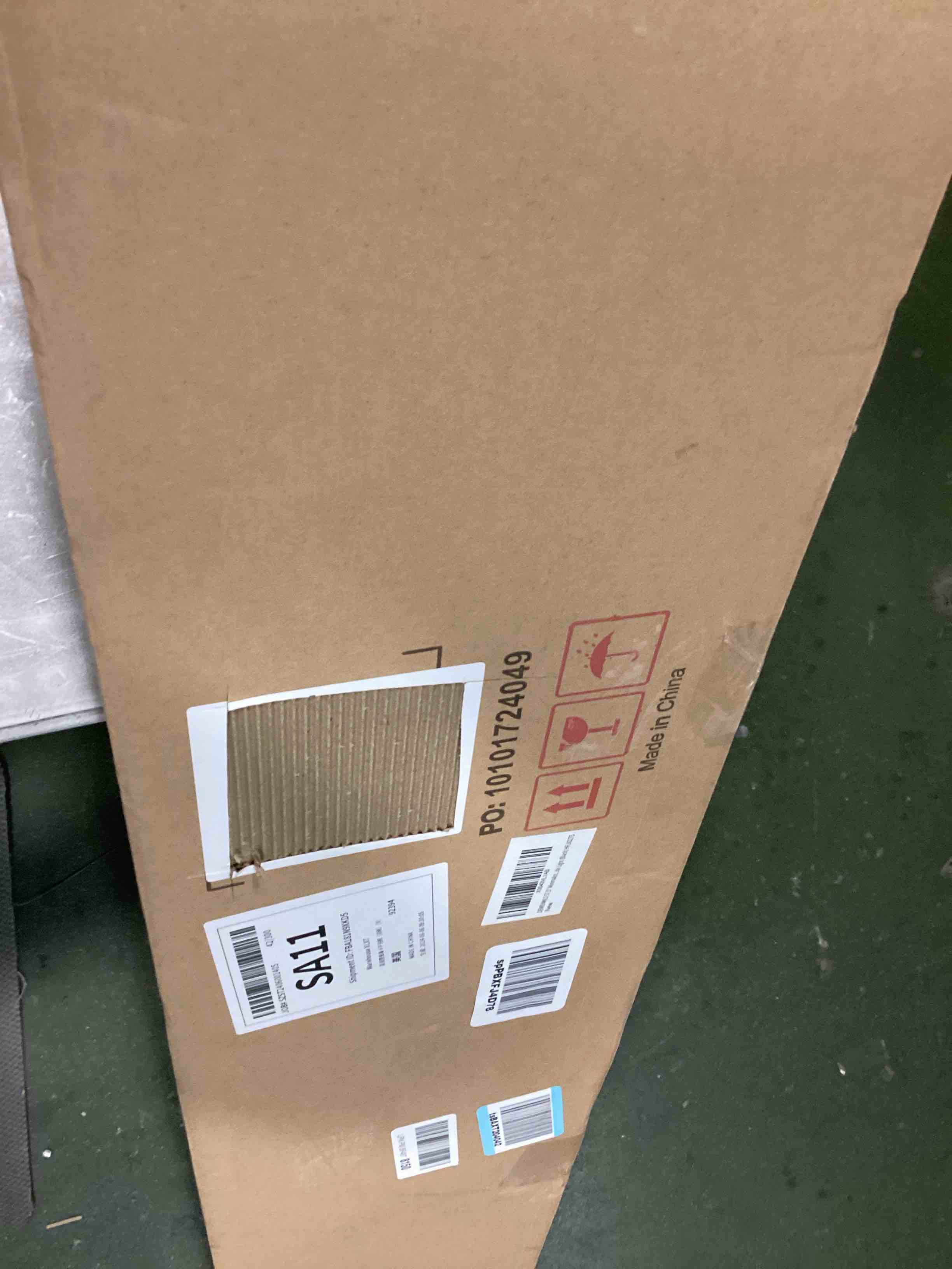 https://s3.amazonaws.com/lotting-images-prod/bidfta/TEA0130593_1724295380584.jpeg