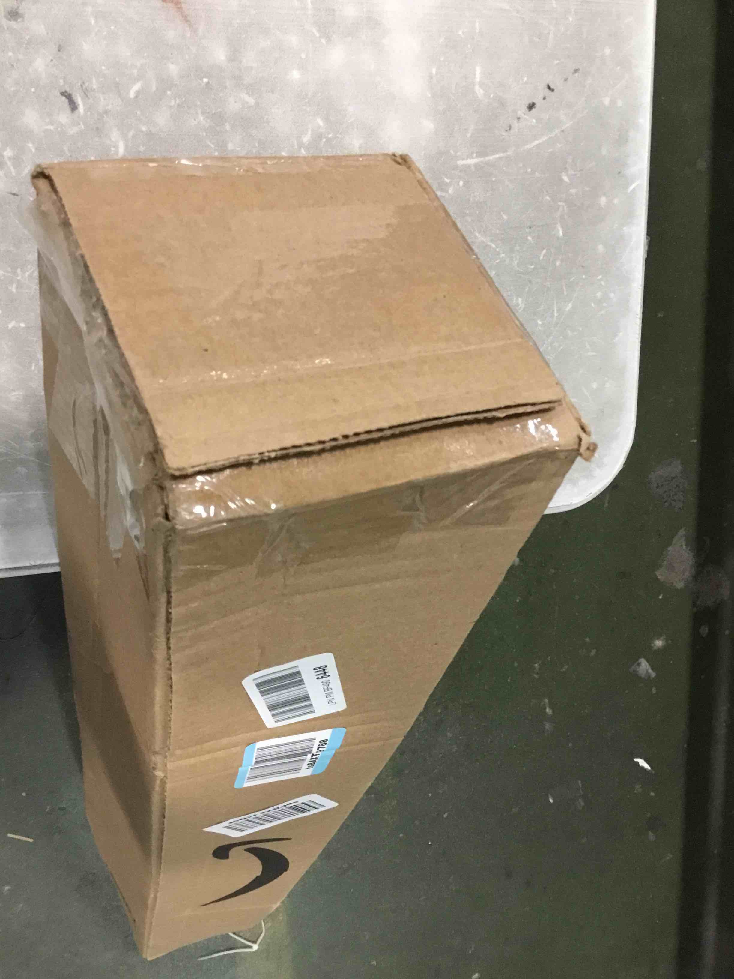 https://s3.amazonaws.com/lotting-images-prod/bidfta/TEA0130603_1724293729442.jpeg