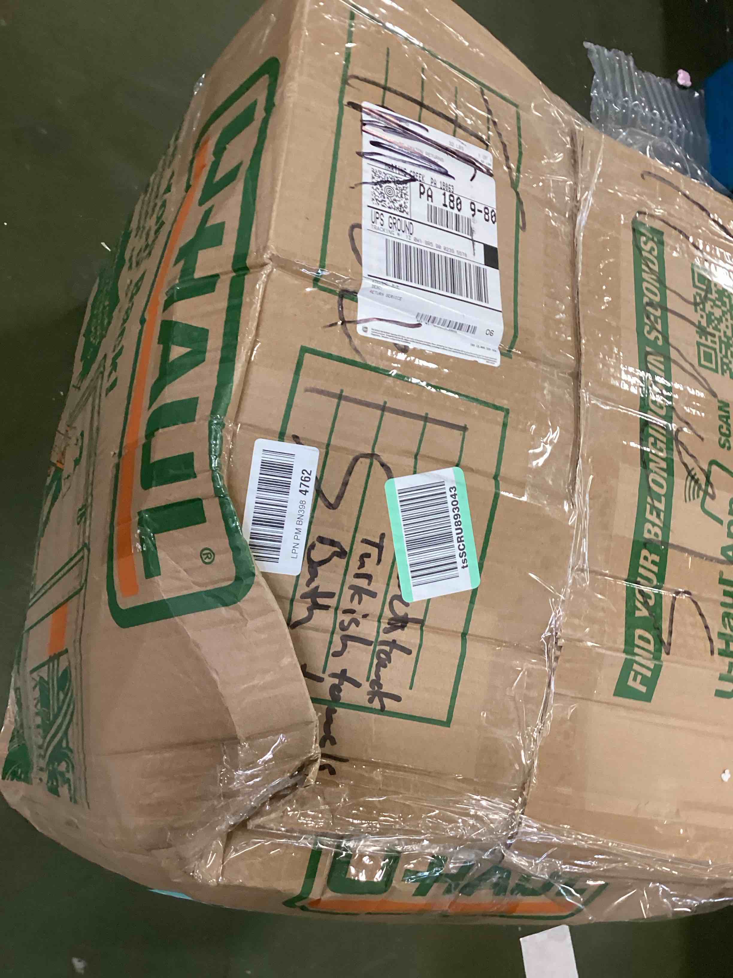 https://s3.amazonaws.com/lotting-images-prod/bidfta/TEA0133983_1724164175769.jpeg