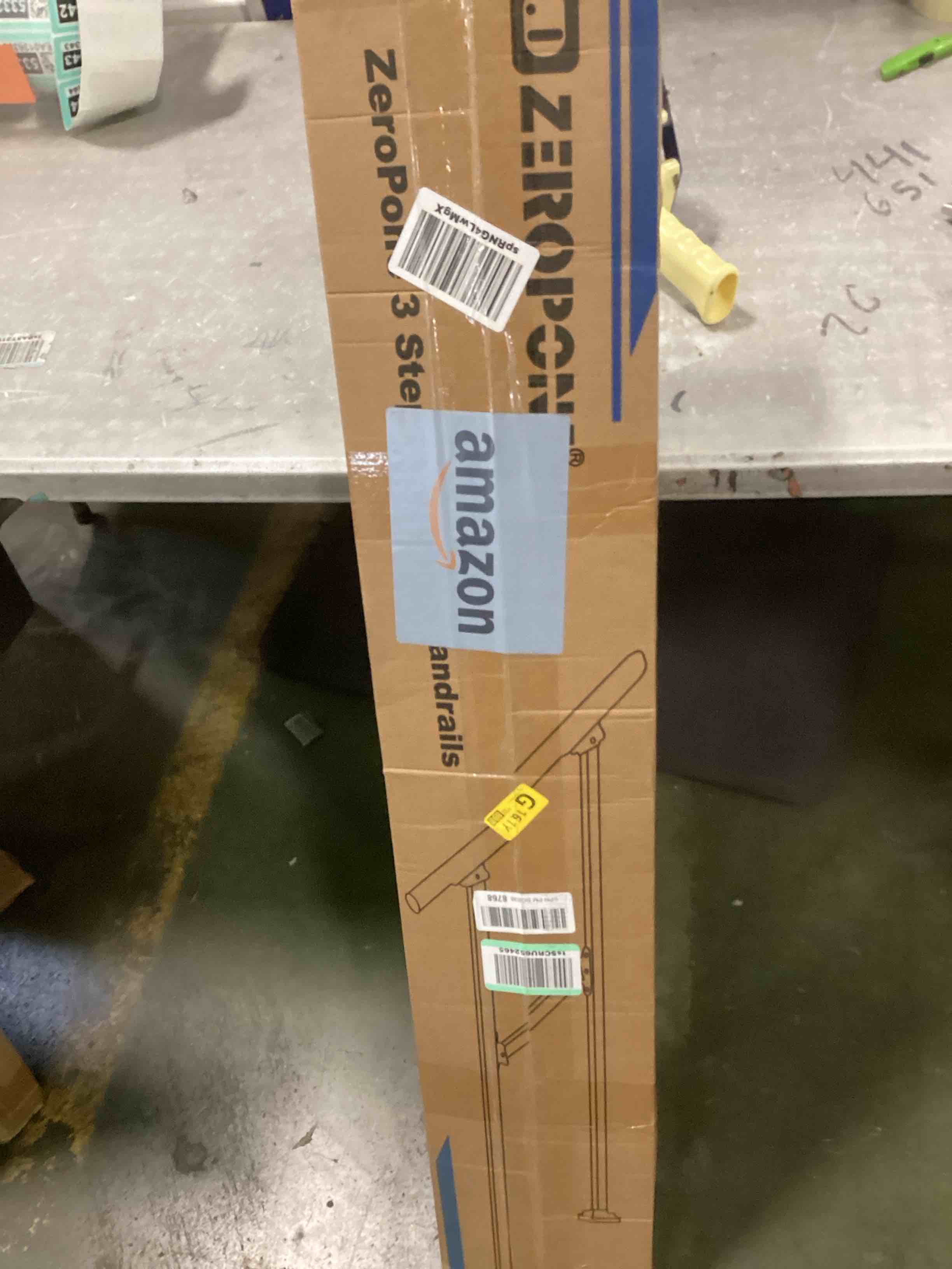 https://s3.amazonaws.com/lotting-images-prod/bidfta/TEA0135348_1723811626948.jpeg