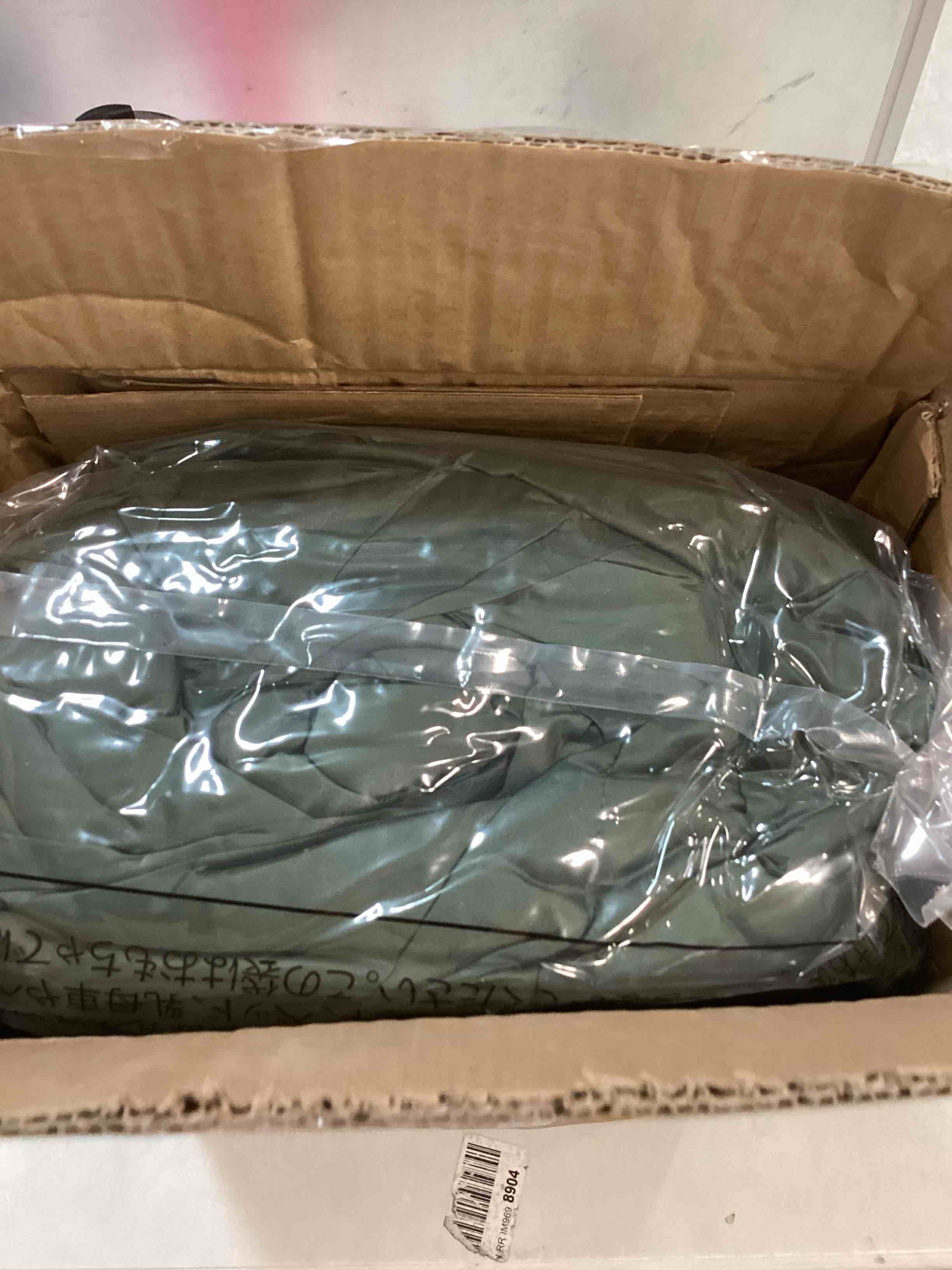 https://s3.amazonaws.com/lotting-images-prod/bidfta/TEA0135715_1723578923322.jpeg