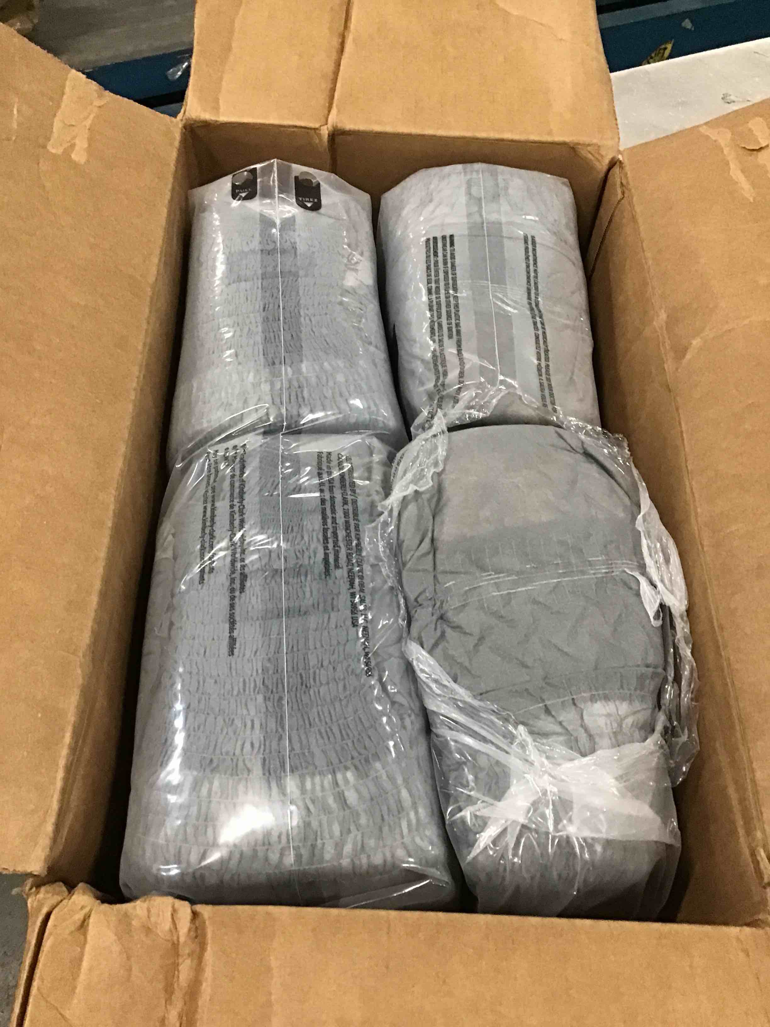 https://s3.amazonaws.com/lotting-images-prod/bidfta/TEA0136249_1724466077054.jpeg