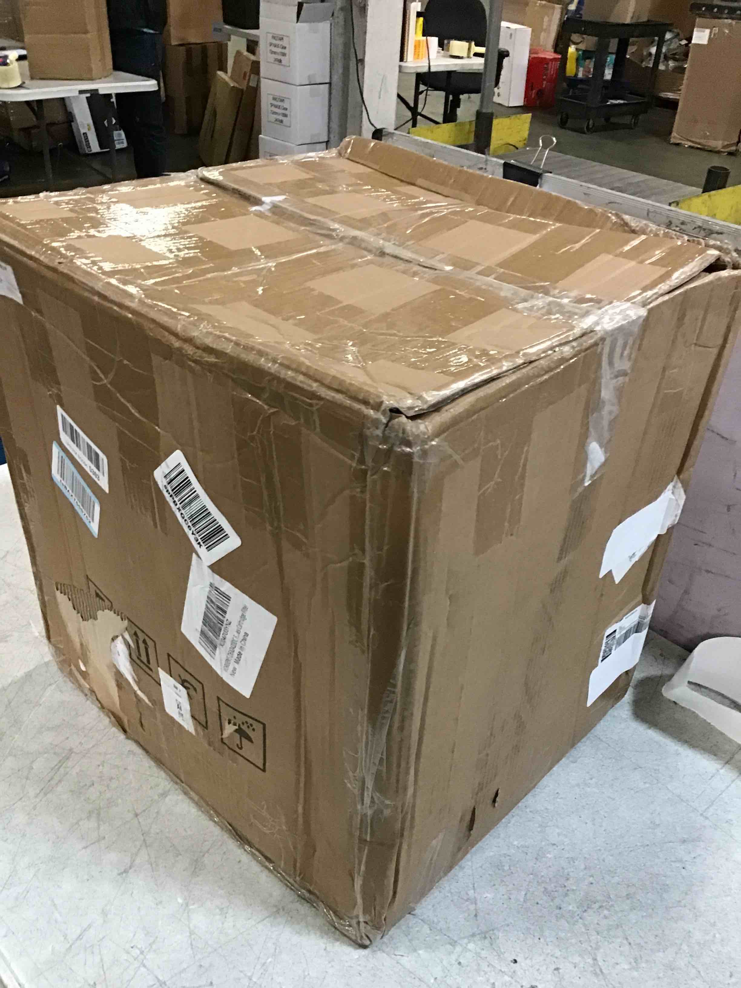https://s3.amazonaws.com/lotting-images-prod/bidfta/TEA0137697_1723695935736.jpeg