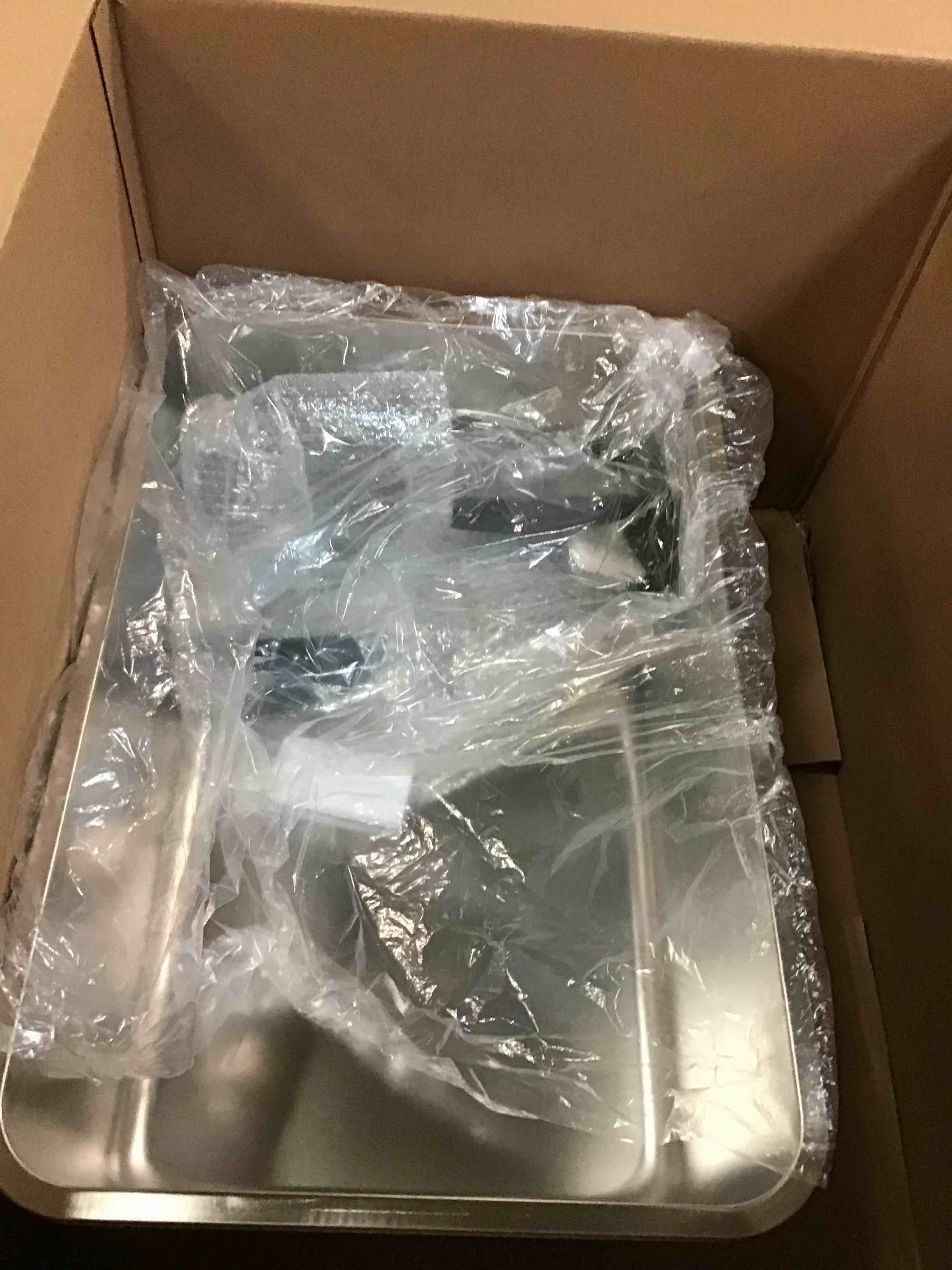 https://s3.amazonaws.com/lotting-images-prod/bidfta/TEA0137792_1723523883987.jpeg