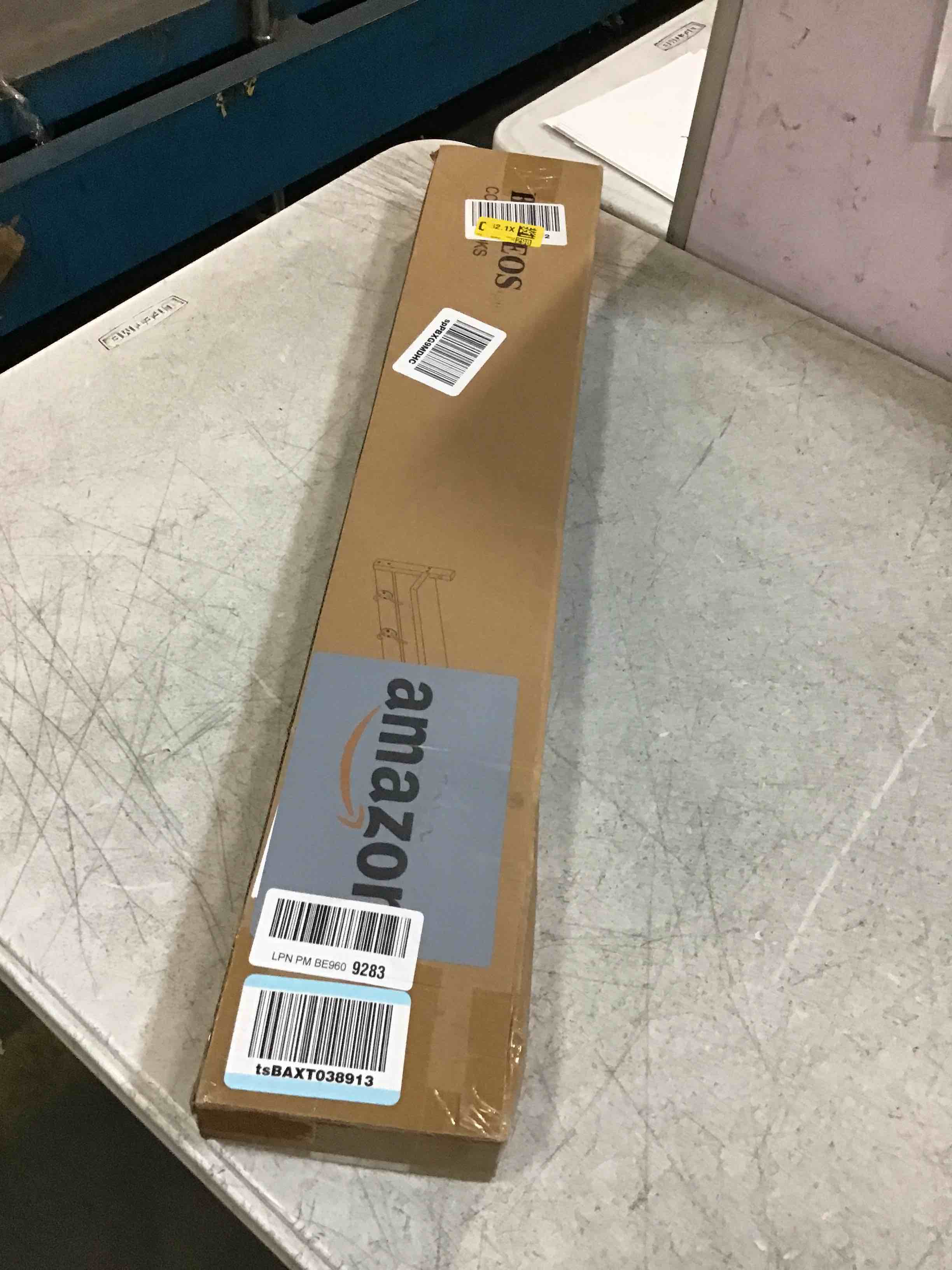 https://s3.amazonaws.com/lotting-images-prod/bidfta/TEA0137827_1723520004828.jpeg