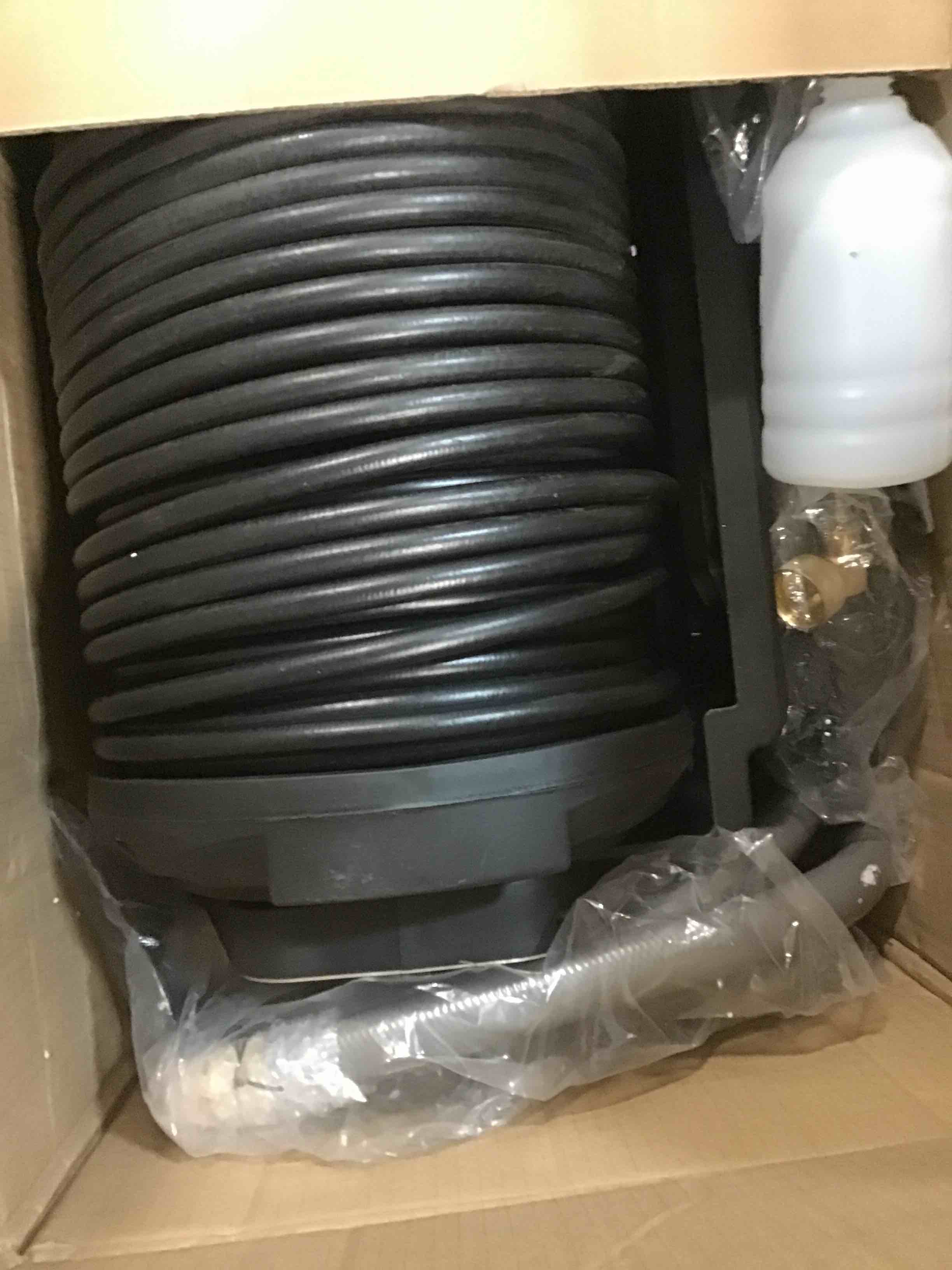 https://s3.amazonaws.com/lotting-images-prod/bidfta/TEA0138647_1724860201437.jpeg