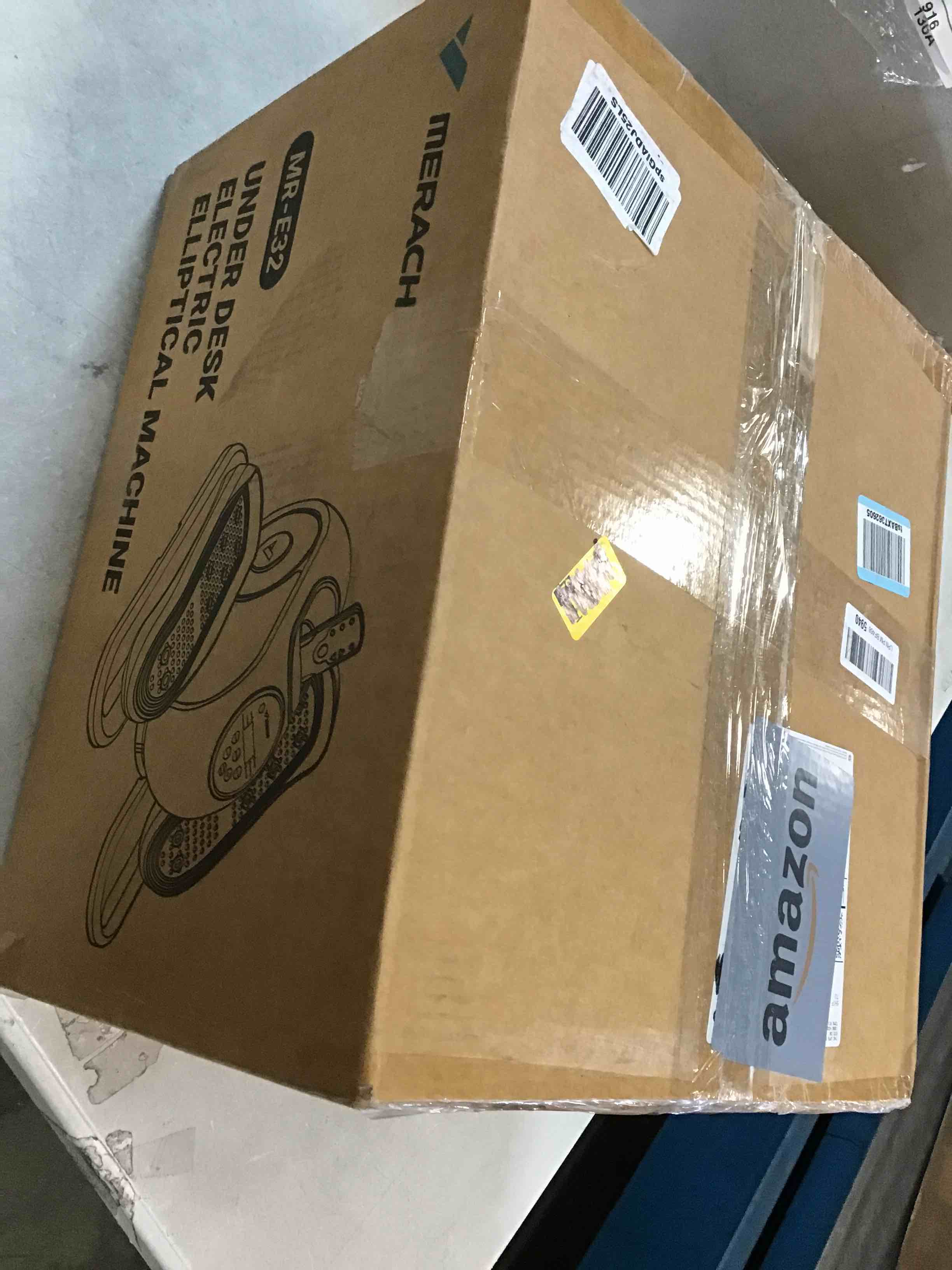 https://s3.amazonaws.com/lotting-images-prod/bidfta/TEA0138939_1724766028642.jpeg