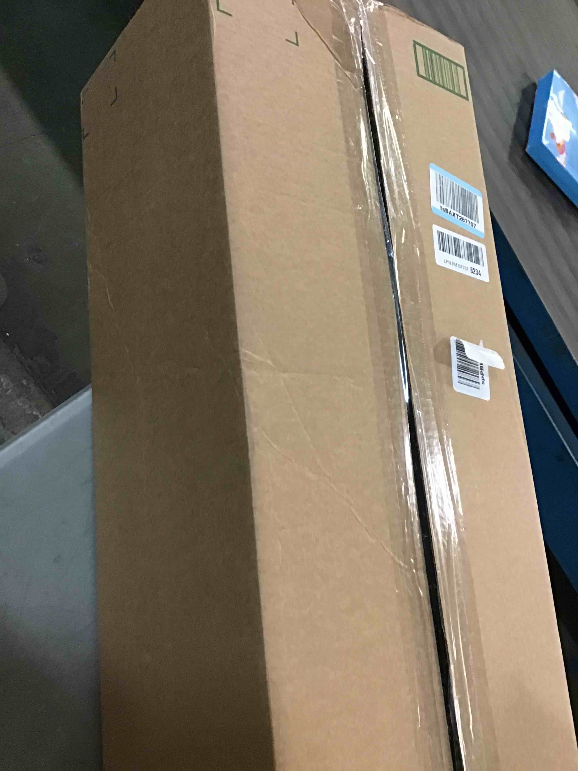 https://s3.amazonaws.com/lotting-images-prod/bidfta/TEA0139526_1724416204987.jpeg