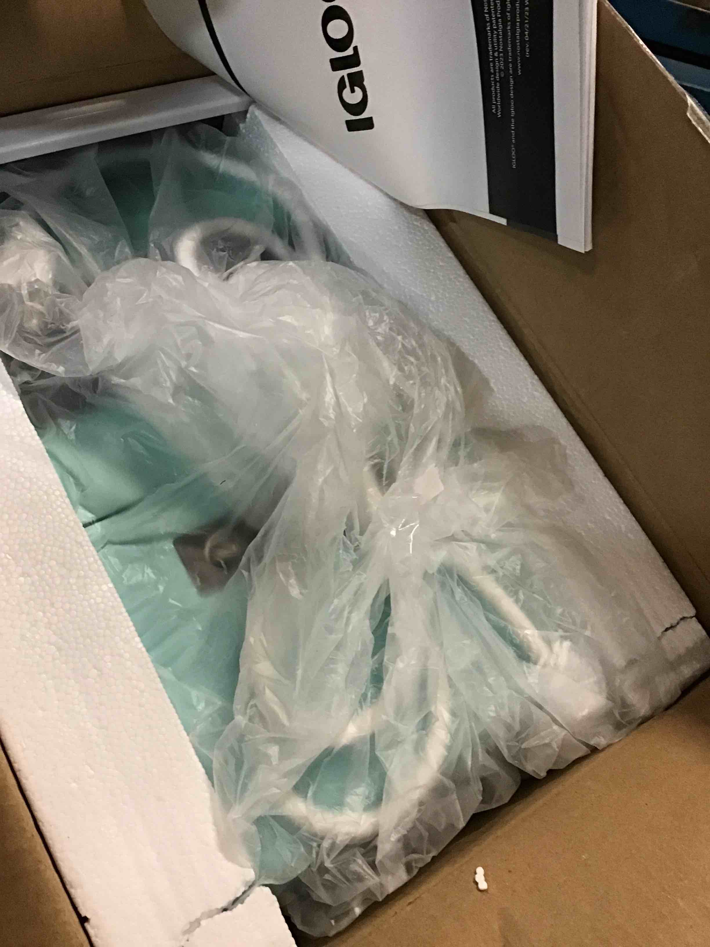 https://s3.amazonaws.com/lotting-images-prod/bidfta/TEA0139634_1724342216930.jpeg