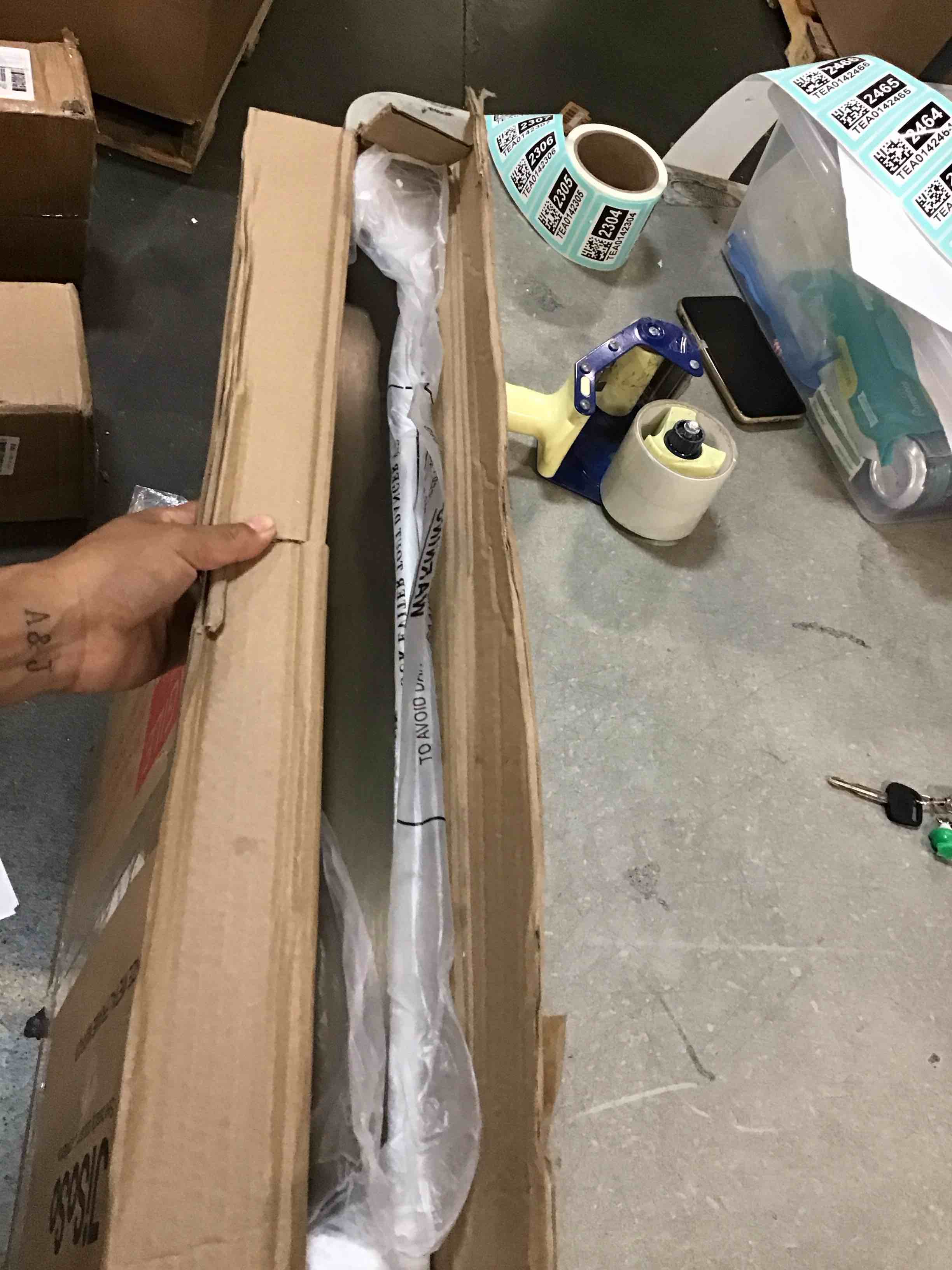 JISOSO Brushed Bronze Bathroom Mirror for Wall, 24 x 36 Inch Rectangular Metal Framed Mirror, Modern Wall Mounted Vanity Mirror for Bathroom, Rounded Corner,Tempered Glass (Horizontal/Vertical) Bronze 24"x36"