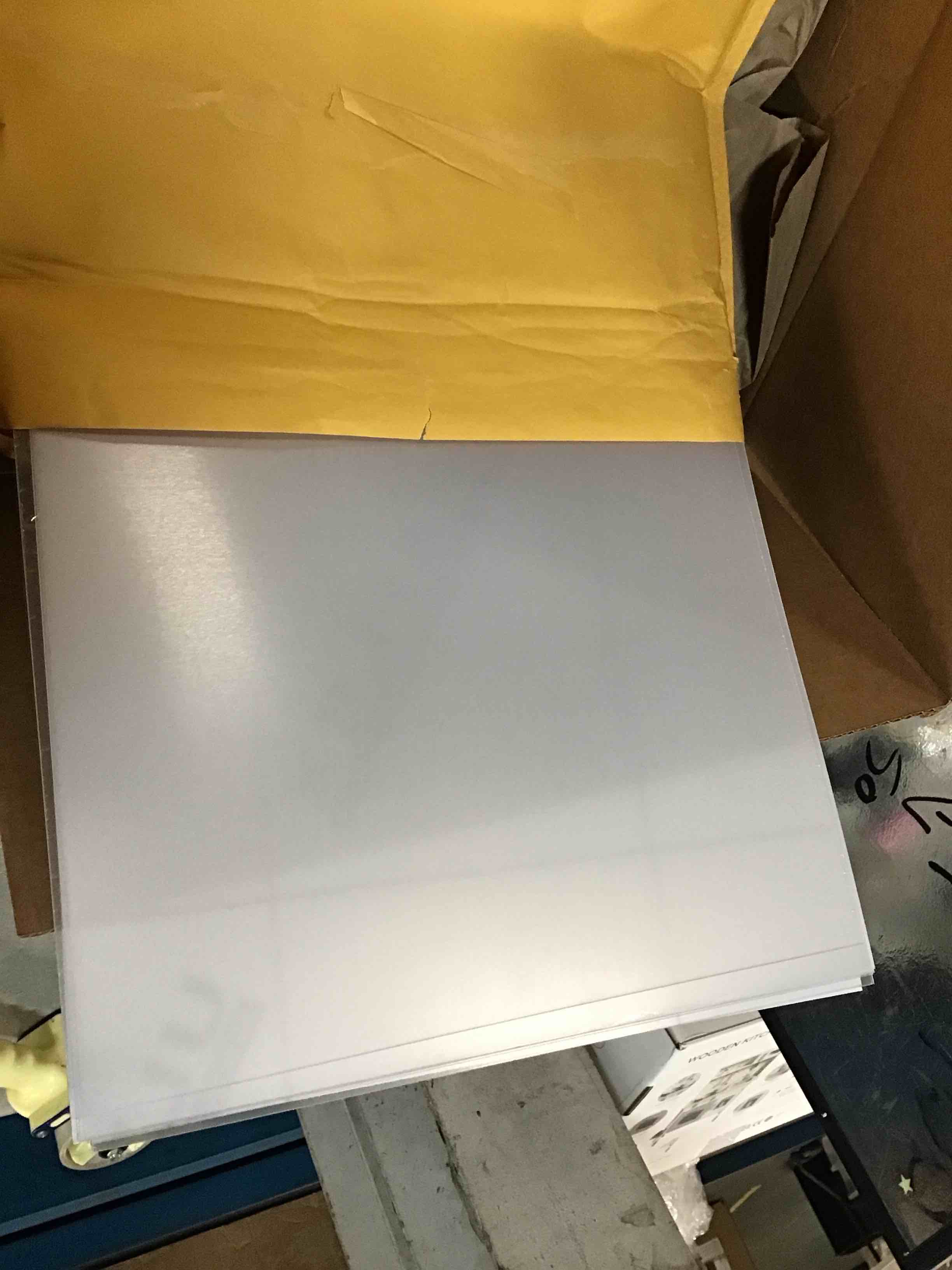 https://s3.amazonaws.com/lotting-images-prod/bidfta/TEA0143030_1723689666360.jpeg