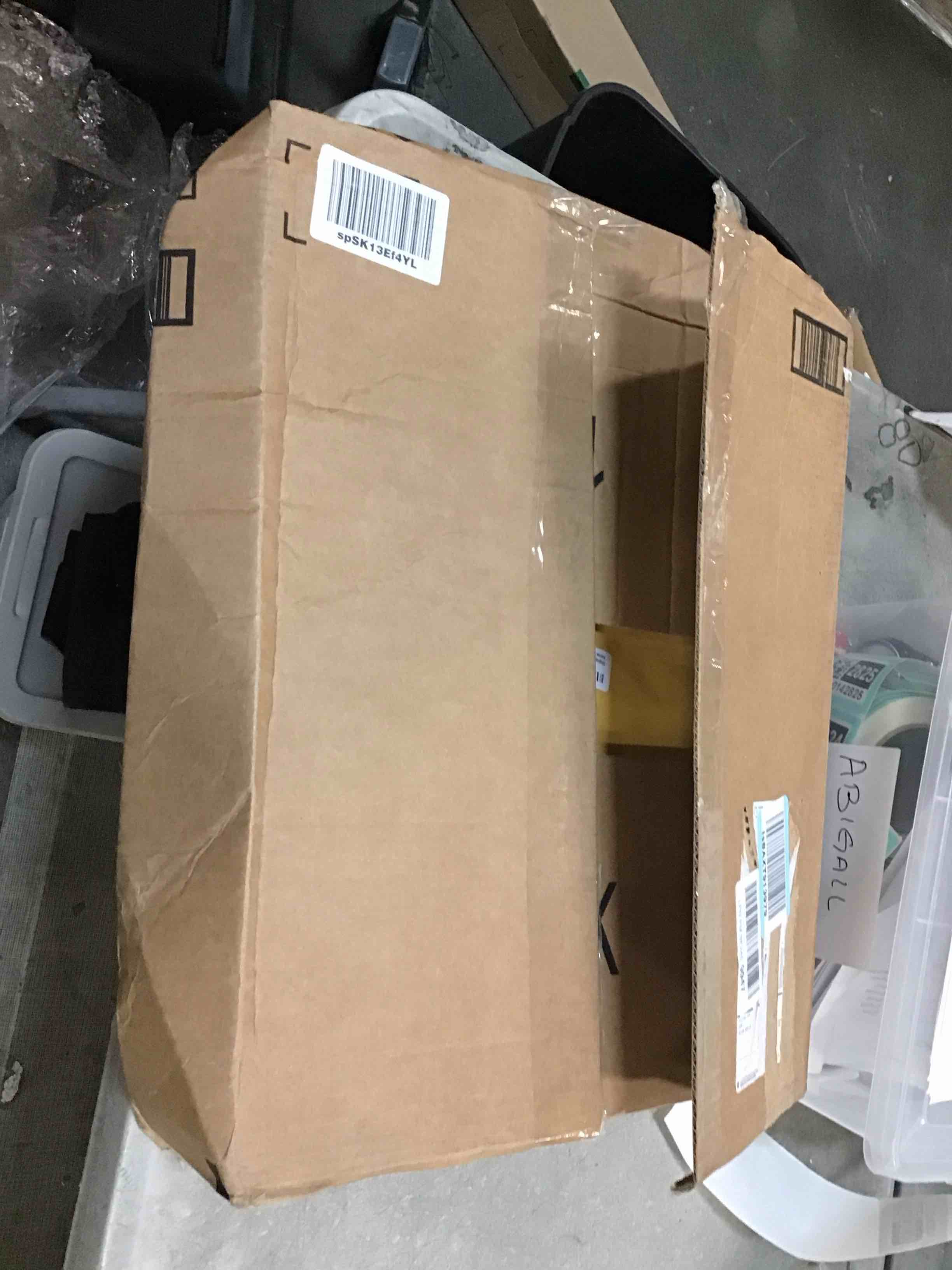 https://s3.amazonaws.com/lotting-images-prod/bidfta/TEA0143030_1723689680033.jpeg