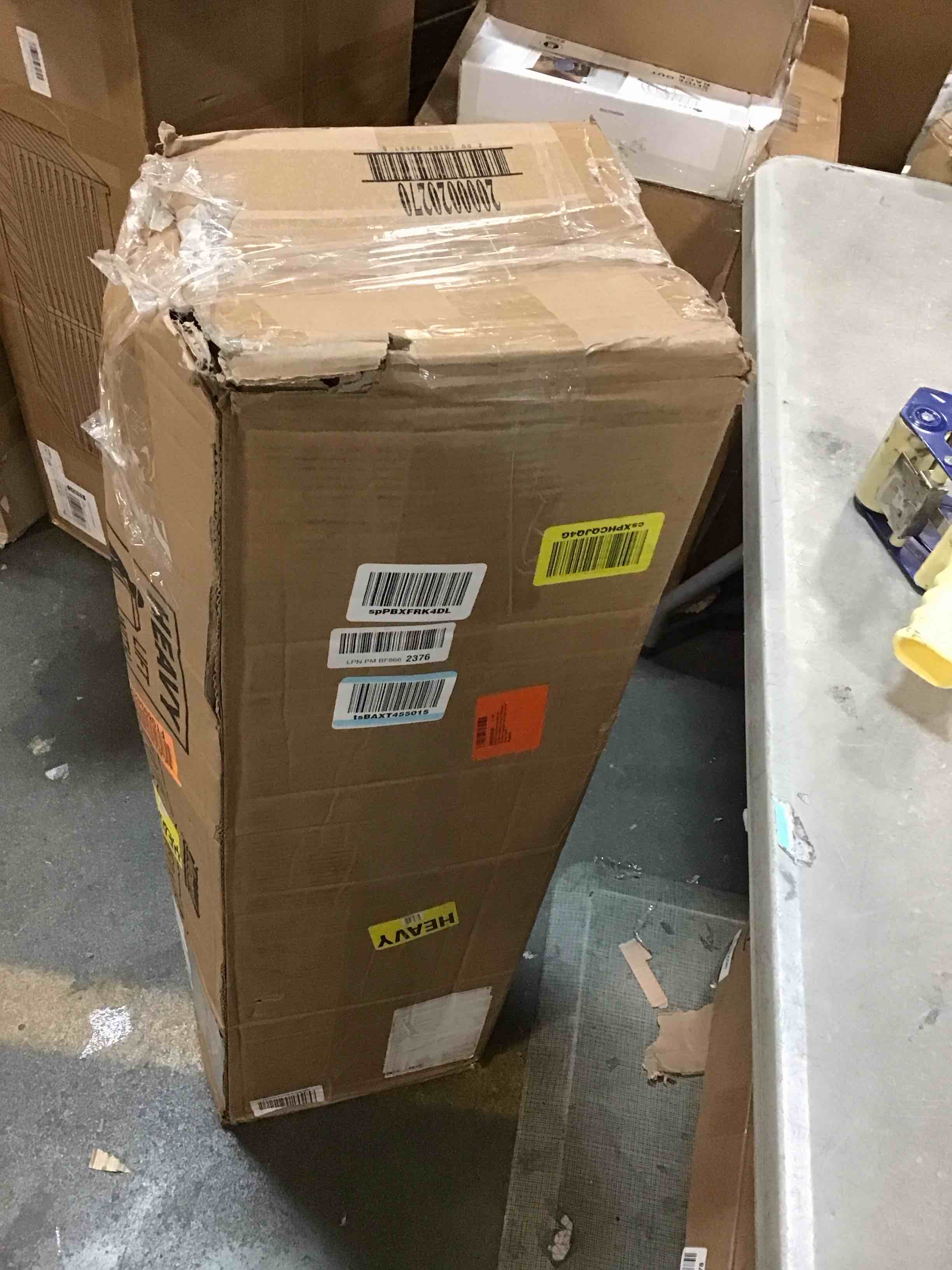https://s3.amazonaws.com/lotting-images-prod/bidfta/TEA0143087_1723607402415.jpeg