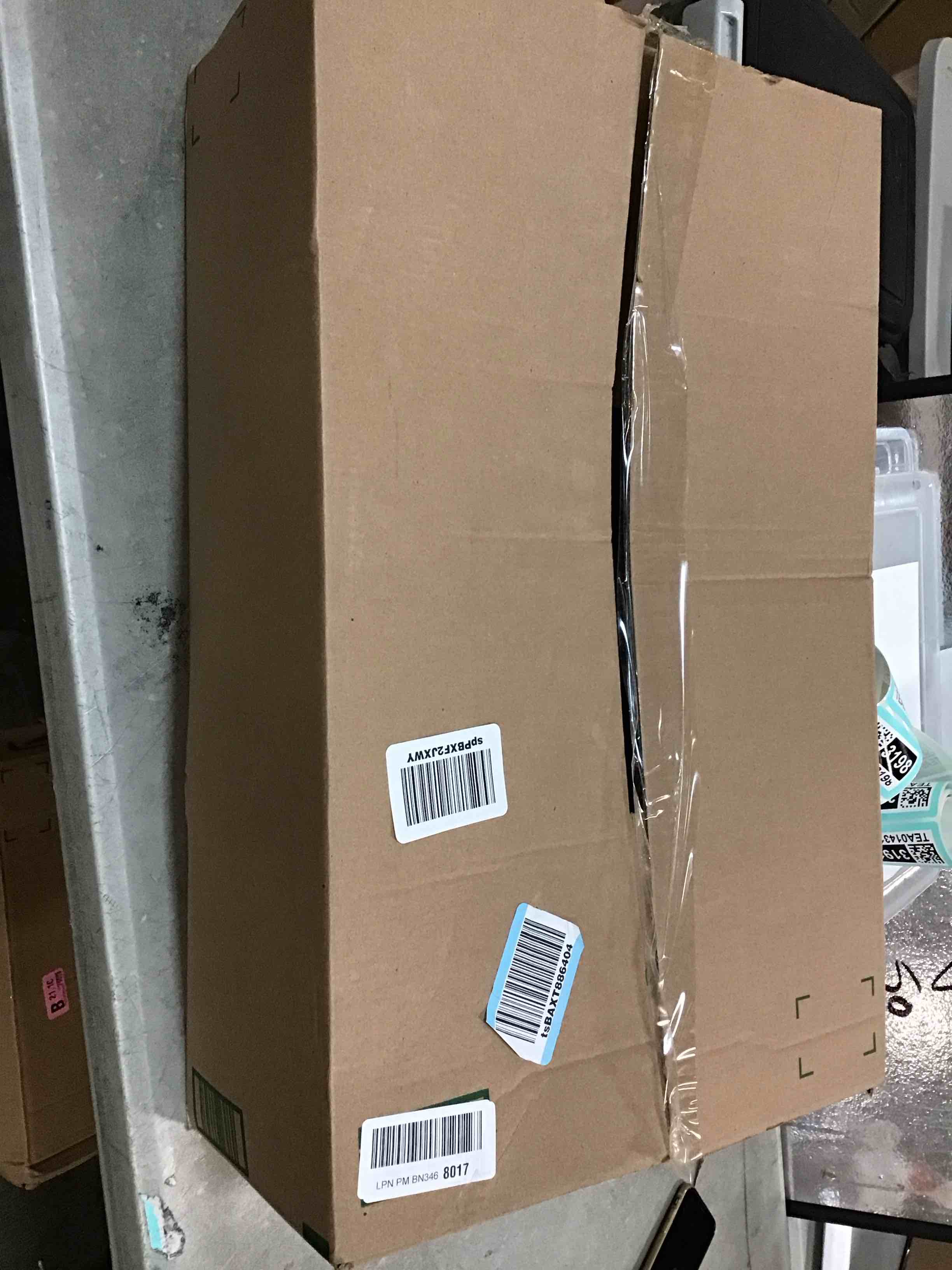 https://s3.amazonaws.com/lotting-images-prod/bidfta/TEA0143202_1723593114567.jpeg