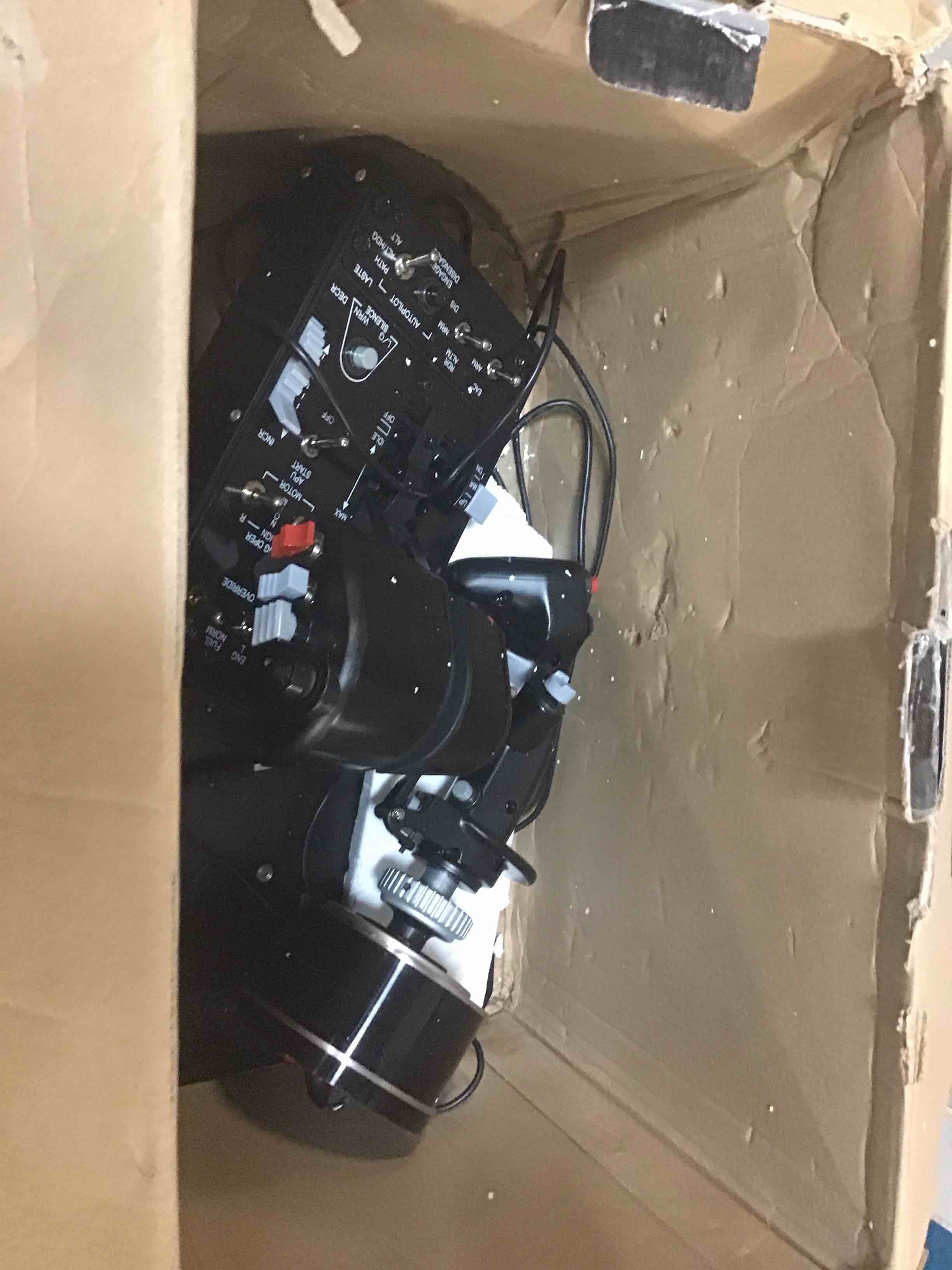 https://s3.amazonaws.com/lotting-images-prod/bidfta/TEA0143603_1723261380541.jpeg
