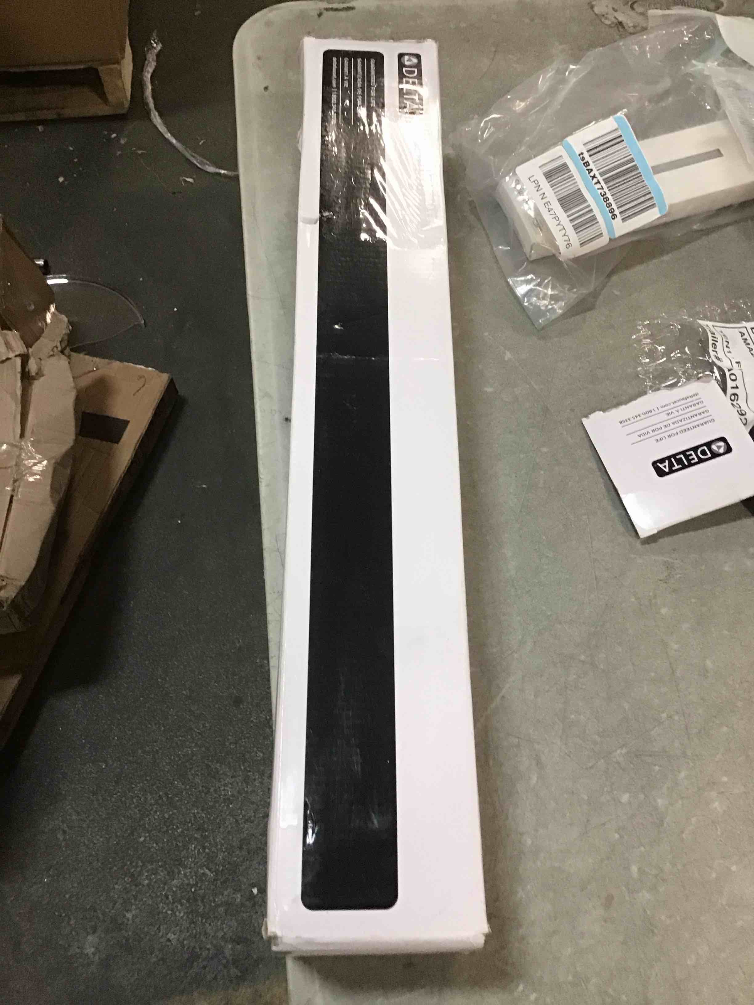 https://s3.amazonaws.com/lotting-images-prod/bidfta/TEA0143717_1723247496428.jpeg