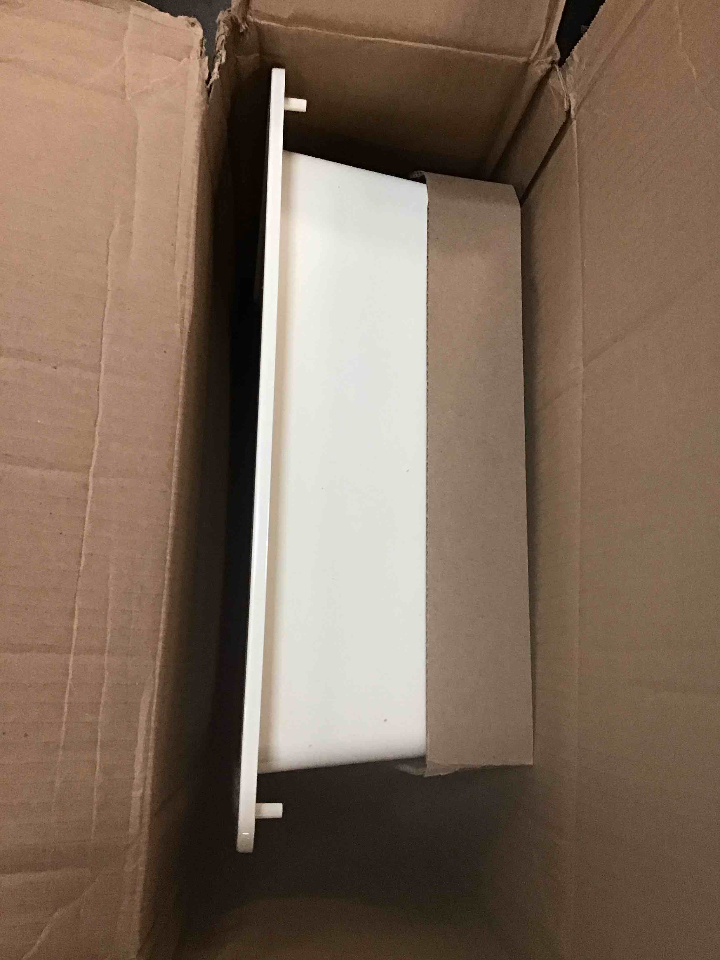 https://s3.amazonaws.com/lotting-images-prod/bidfta/TEA0143765_1723241644878.jpeg