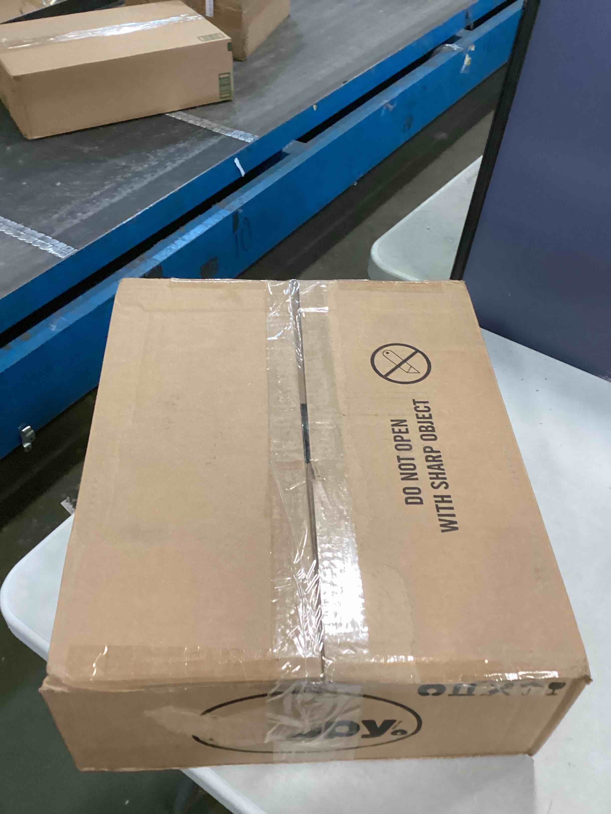 https://s3.amazonaws.com/lotting-images-prod/bidfta/TEA0146751_1725894039924.jpeg