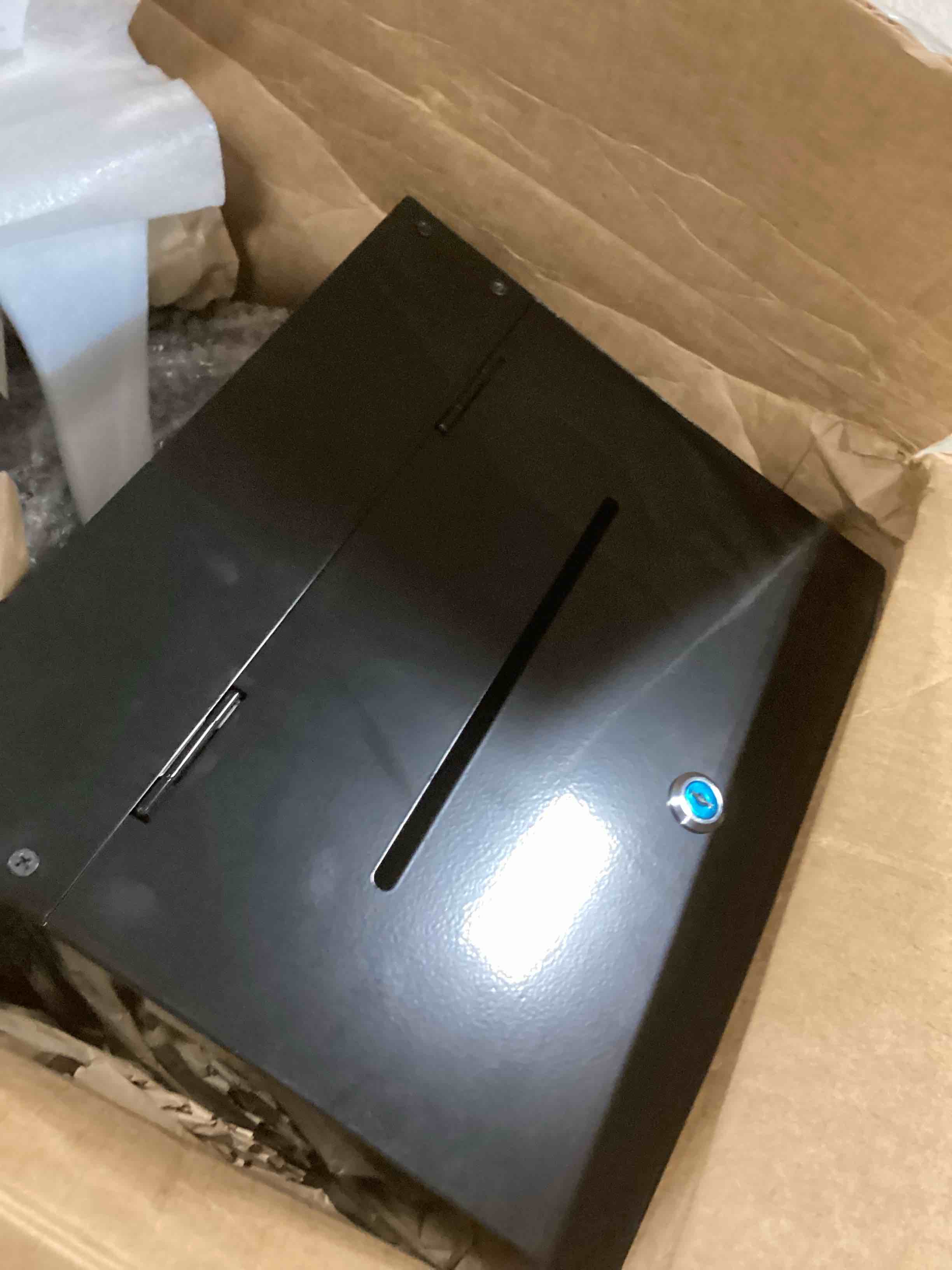 https://s3.amazonaws.com/lotting-images-prod/bidfta/TEA0147120_1725567246674.jpeg