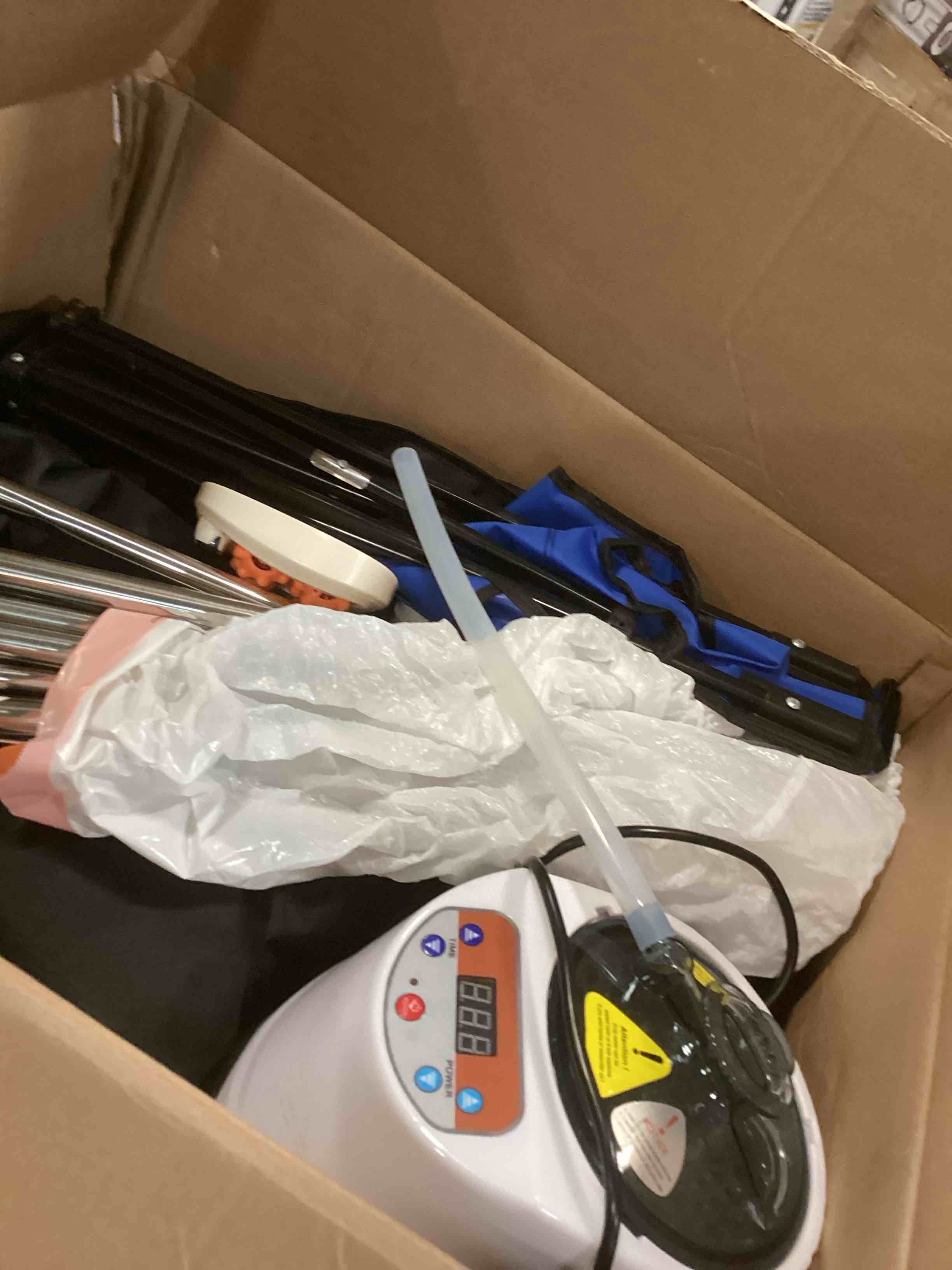 https://s3.amazonaws.com/lotting-images-prod/bidfta/TEA0147222_1725553422882.jpeg