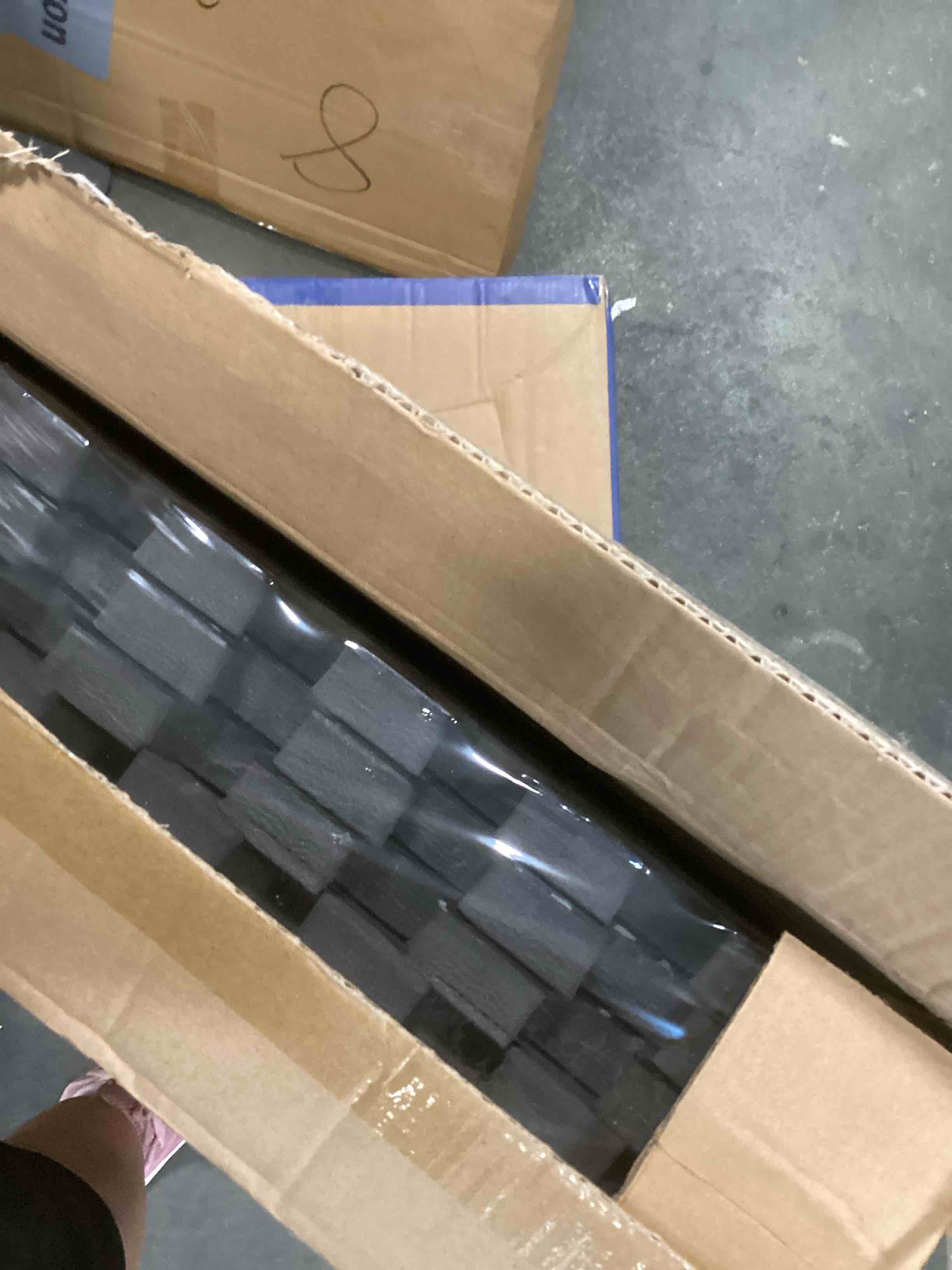 https://s3.amazonaws.com/lotting-images-prod/bidfta/TEA0147466_1725471912597.jpeg
