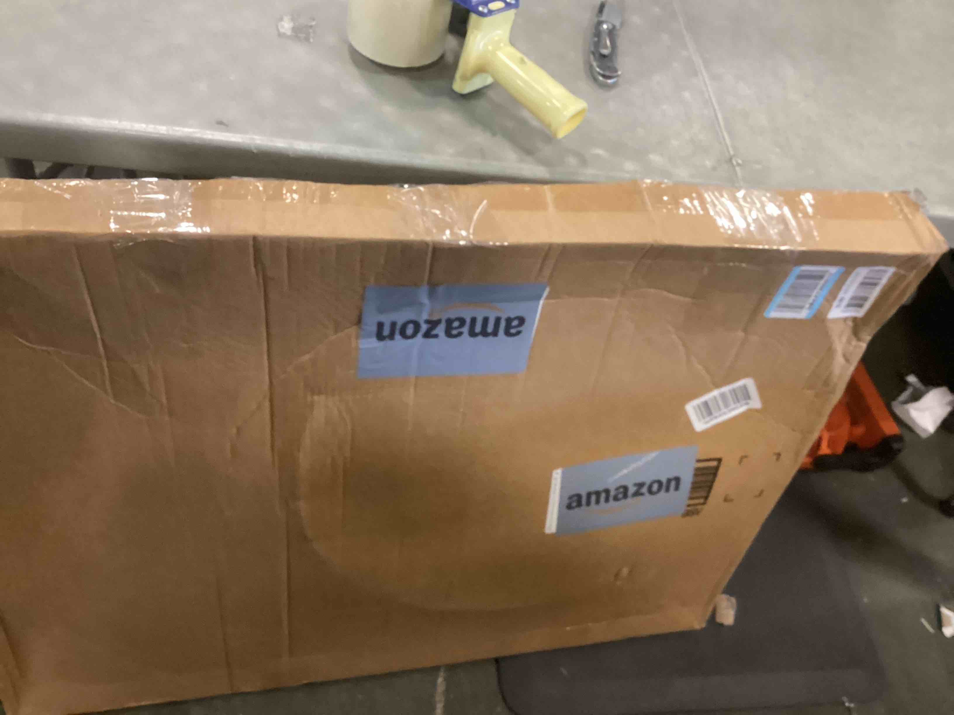 https://s3.amazonaws.com/lotting-images-prod/bidfta/TEA0147498_1725466407292.jpeg