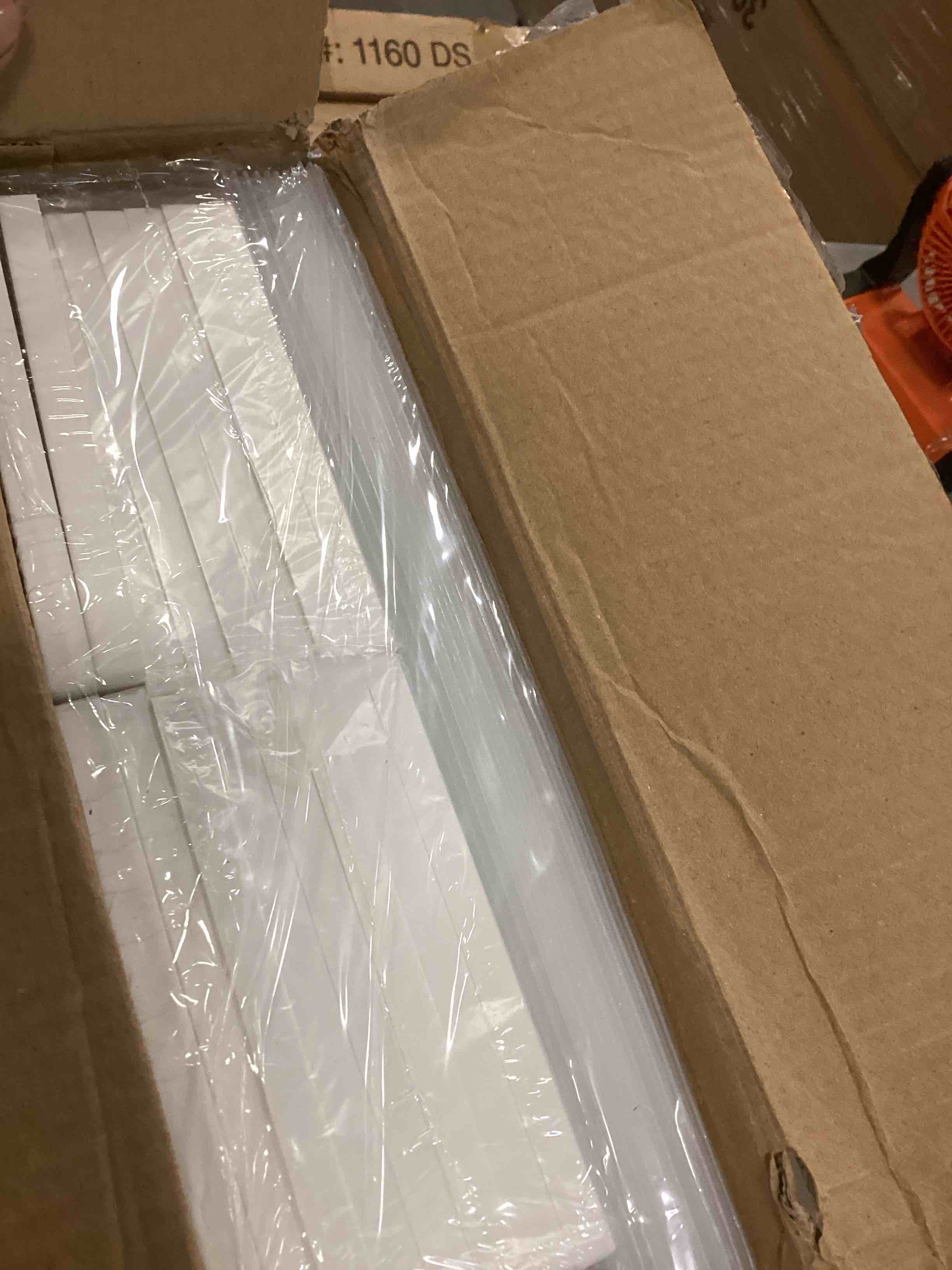 https://s3.amazonaws.com/lotting-images-prod/bidfta/TEA0147789_1725379542062.jpeg
