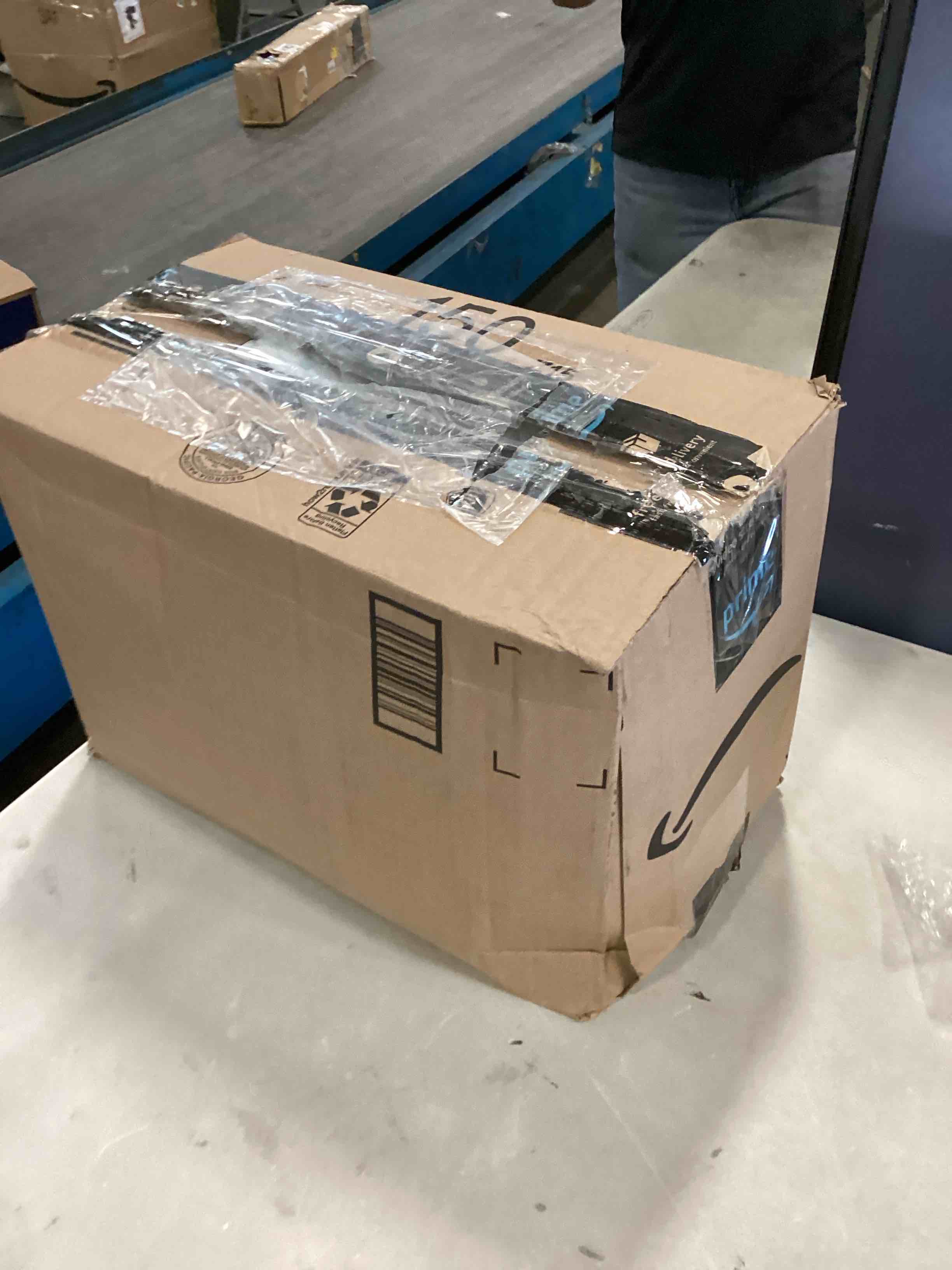 https://s3.amazonaws.com/lotting-images-prod/bidfta/TEA0148062_1726758696596.jpeg