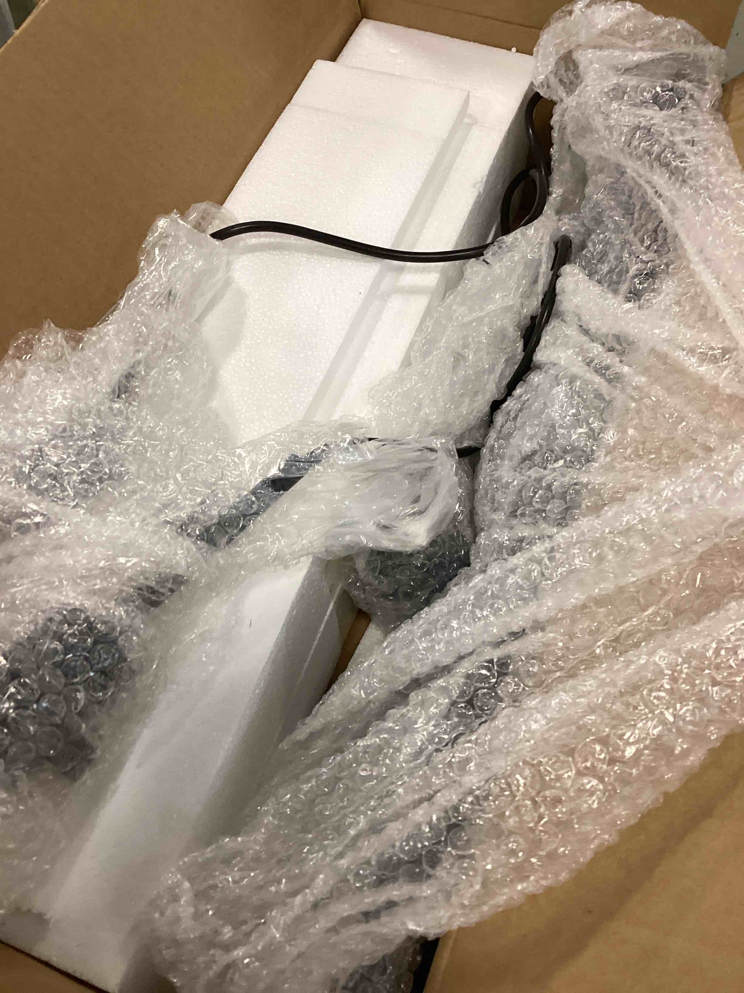 https://s3.amazonaws.com/lotting-images-prod/bidfta/TEA0148311_1726665158581.jpeg
