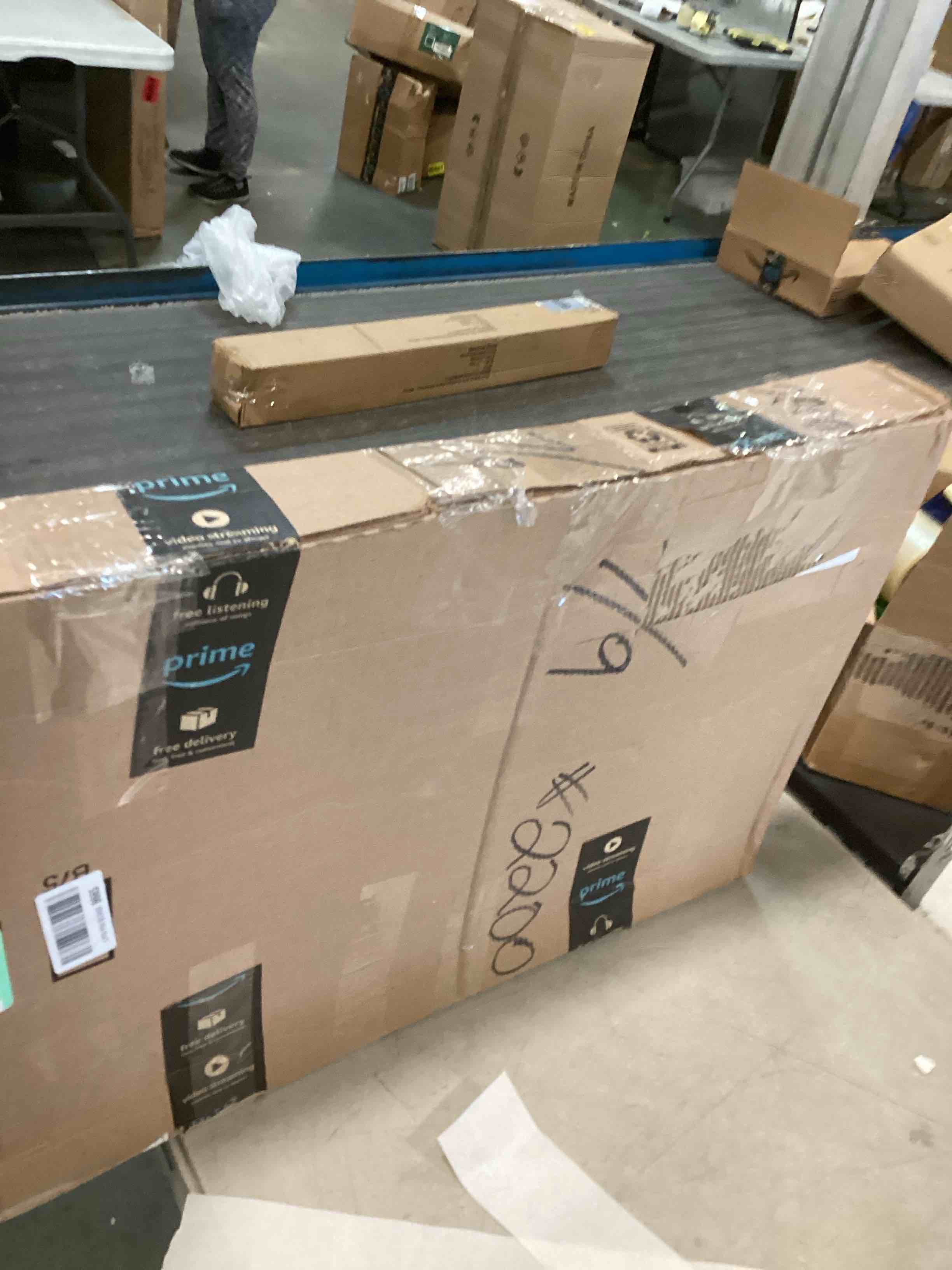 https://s3.amazonaws.com/lotting-images-prod/bidfta/TEA0149575_1725368075718.jpeg