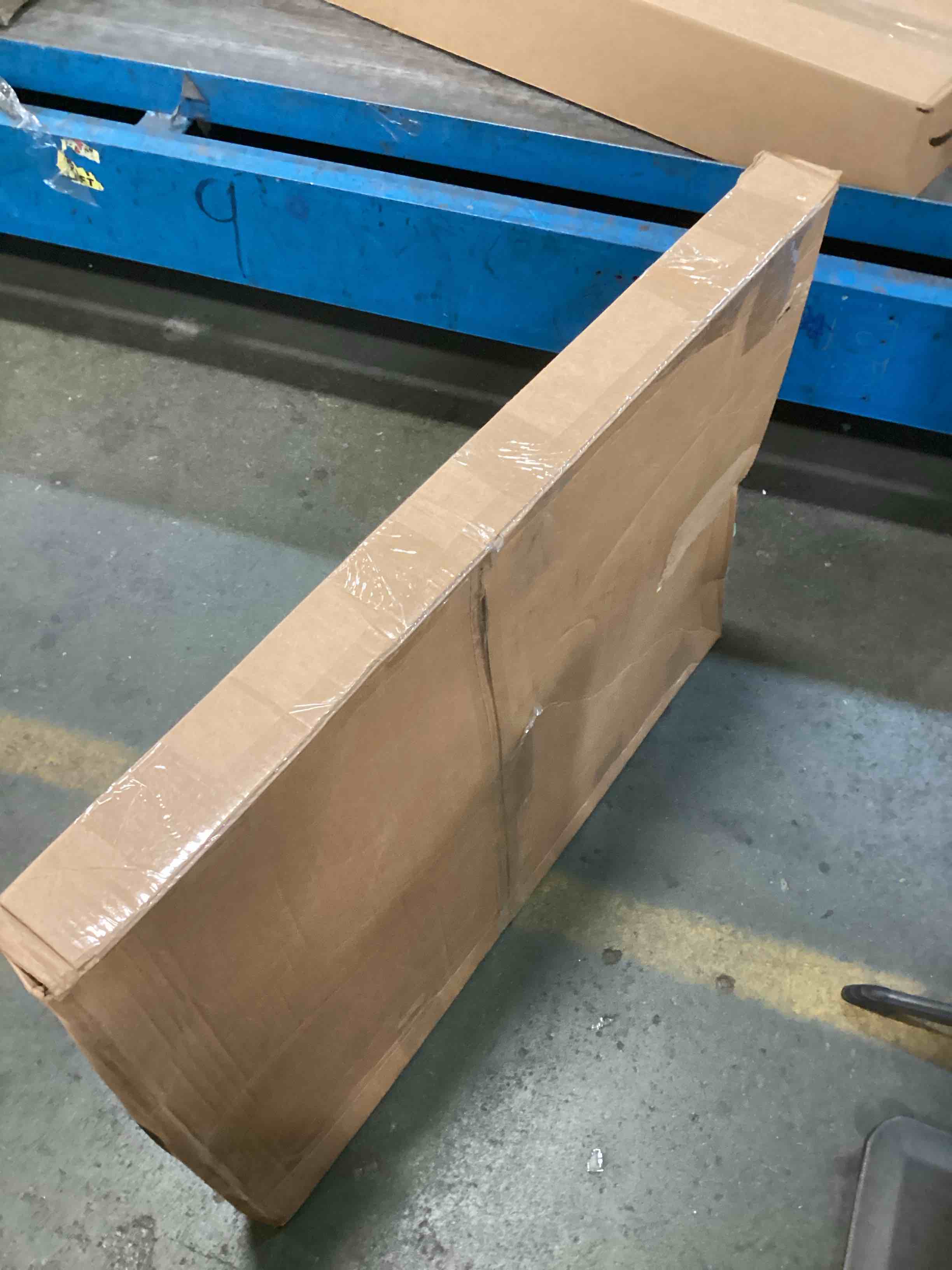 https://s3.amazonaws.com/lotting-images-prod/bidfta/TEA0149593_1725365665784.jpeg