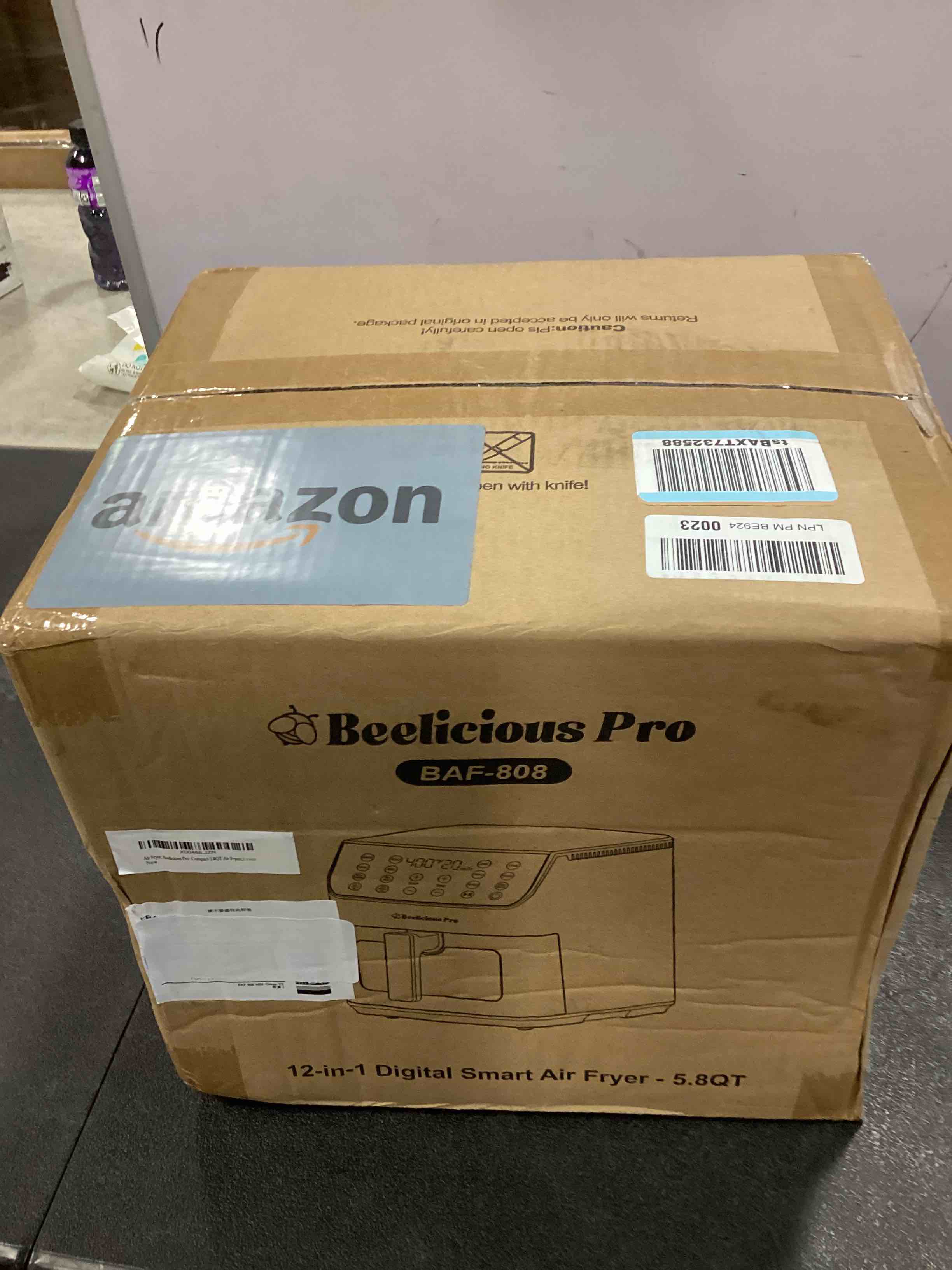 https://s3.amazonaws.com/lotting-images-prod/bidfta/TEA0151195_1725496634450.jpeg