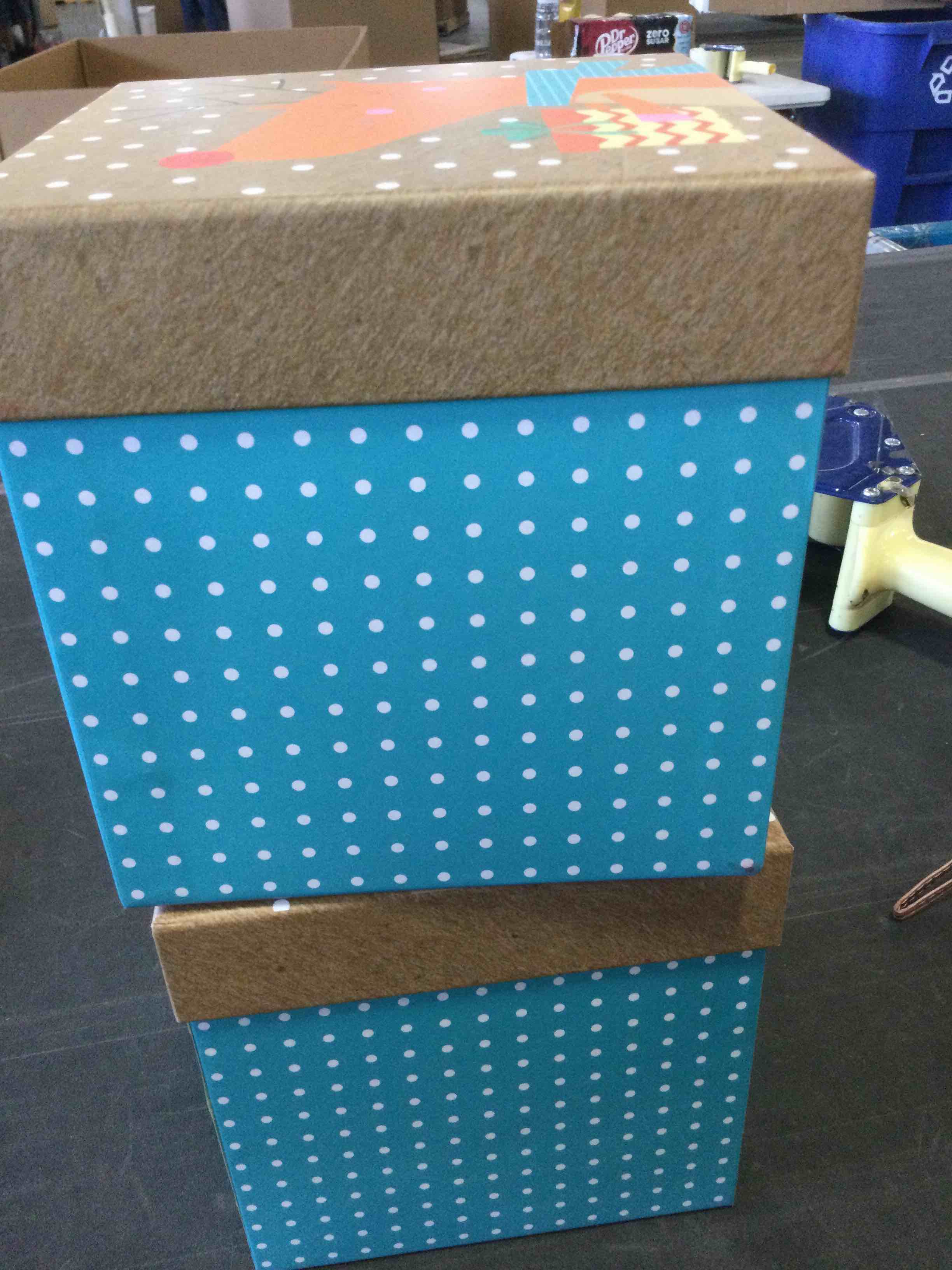 https://s3.amazonaws.com/lotting-images-prod/bidfta/TEA0155588_1725558085852.jpeg