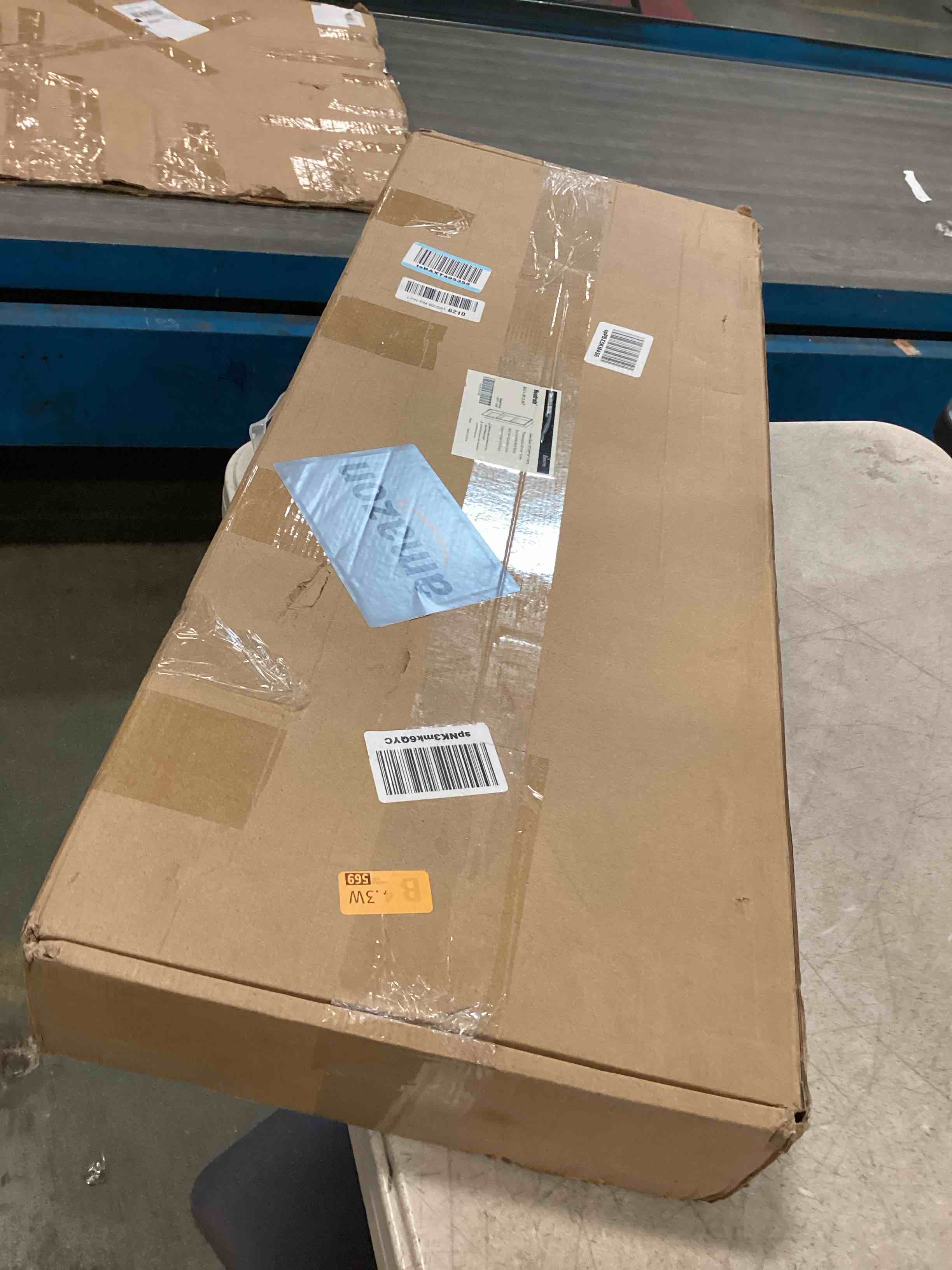 https://s3.amazonaws.com/lotting-images-prod/bidfta/TEA0156217_1727783416983.jpeg
