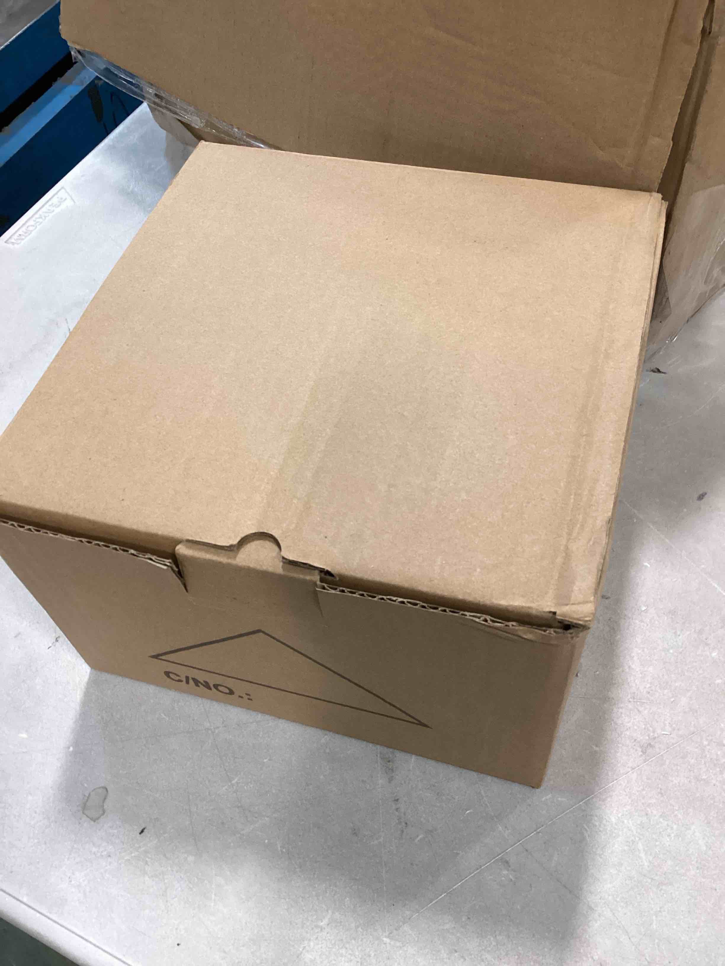 https://s3.amazonaws.com/lotting-images-prod/bidfta/TEA0156782_1727354771445.jpeg