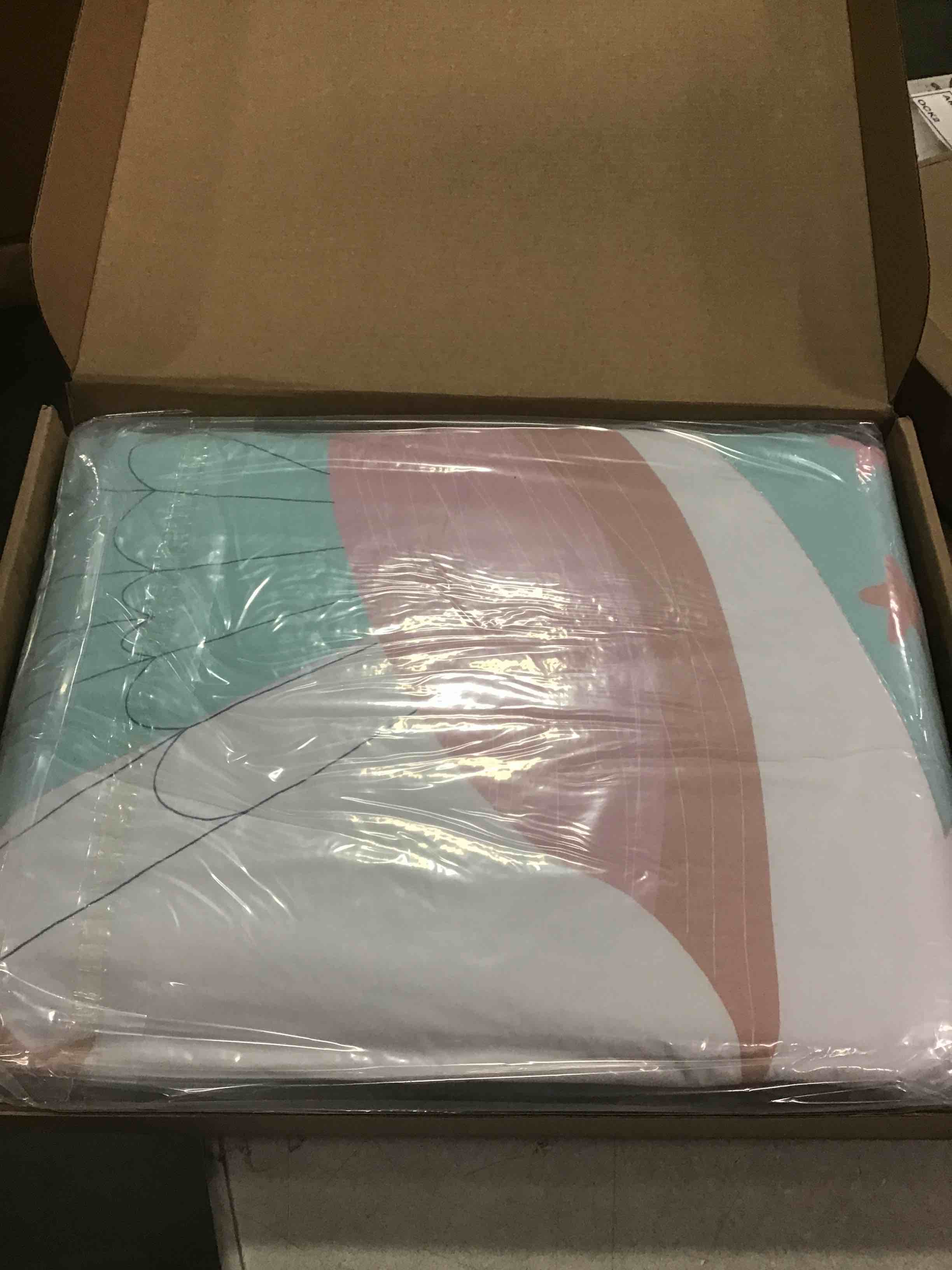 https://s3.amazonaws.com/lotting-images-prod/bidfta/TEA0157948_1724694053075.jpeg
