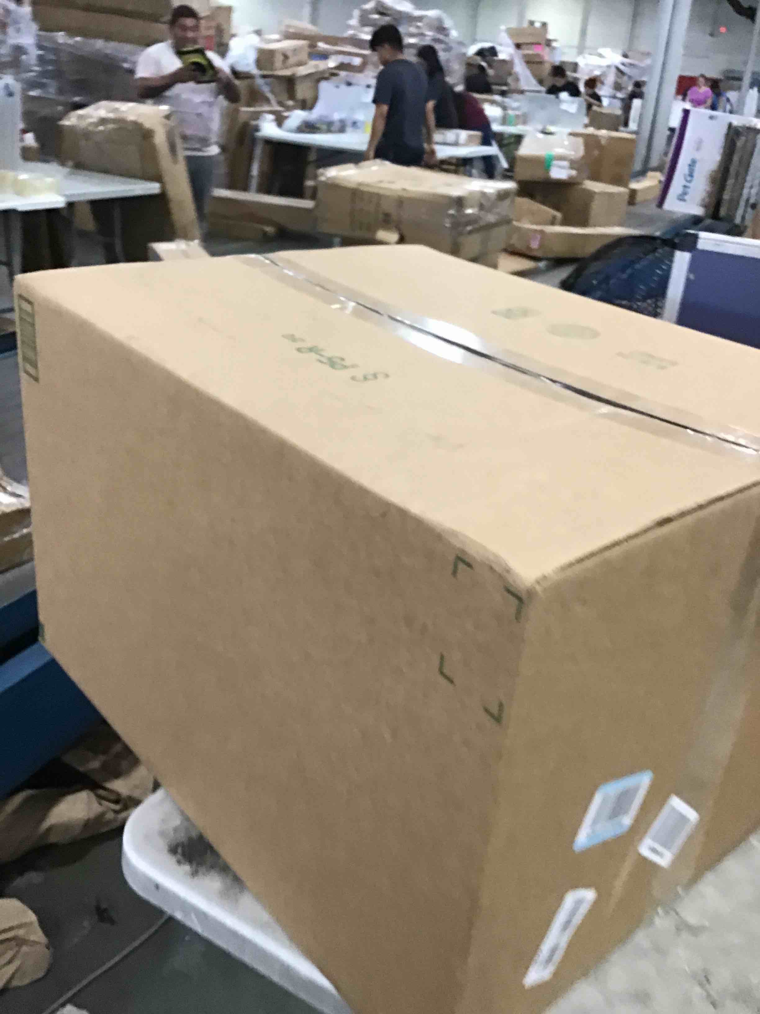 https://s3.amazonaws.com/lotting-images-prod/bidfta/TEA0158442_1725033673766.jpeg