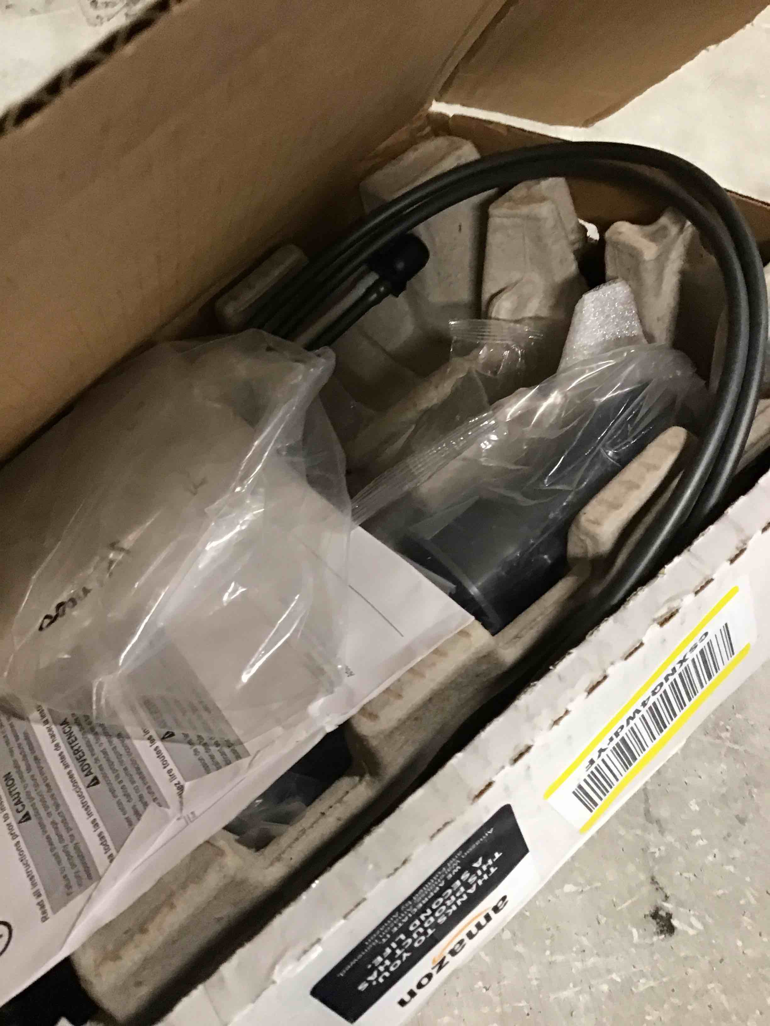 https://s3.amazonaws.com/lotting-images-prod/bidfta/TEA0158658_1725022188644.jpeg