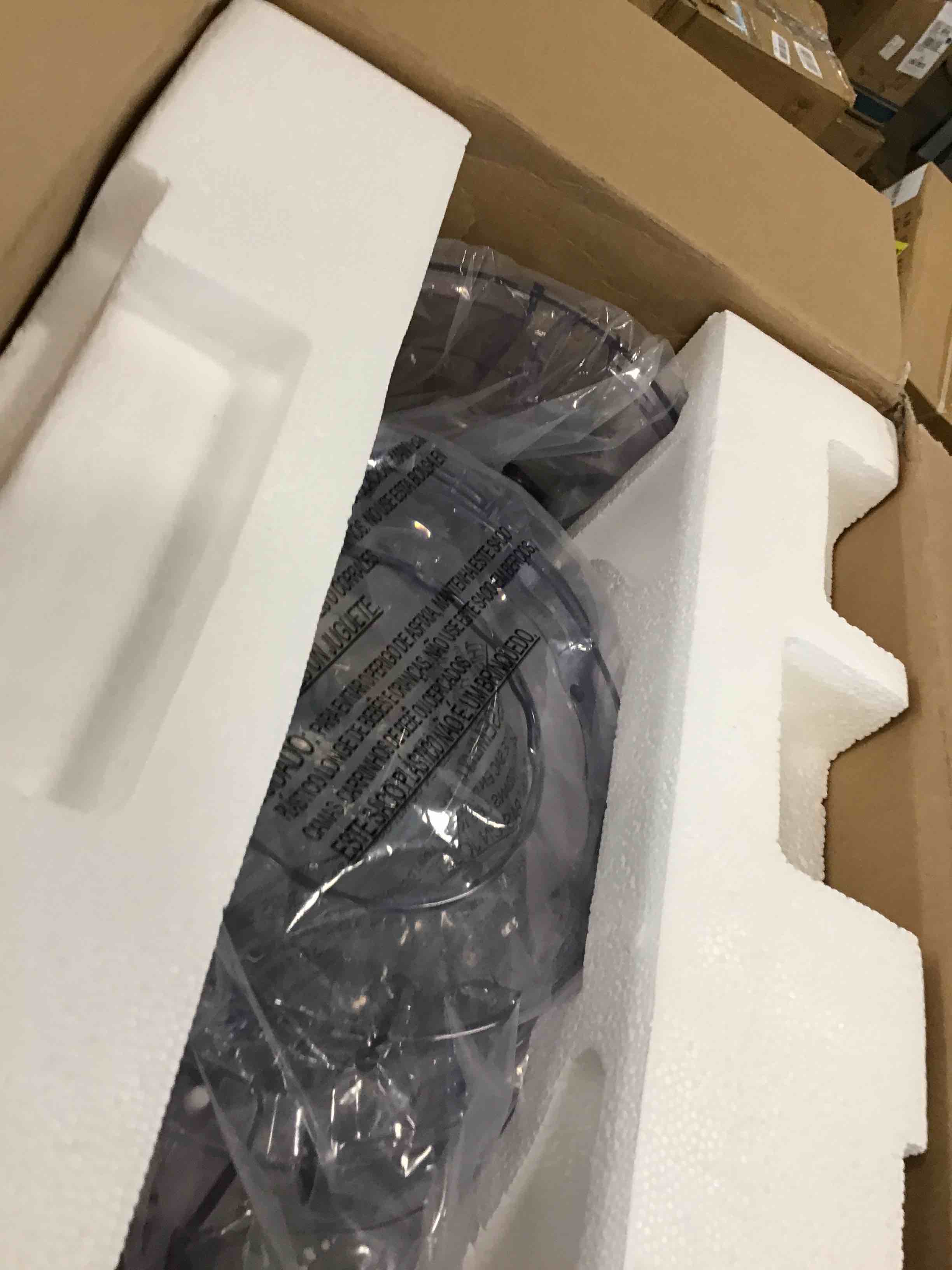 https://s3.amazonaws.com/lotting-images-prod/bidfta/TEA0158671_1725021537584.jpeg