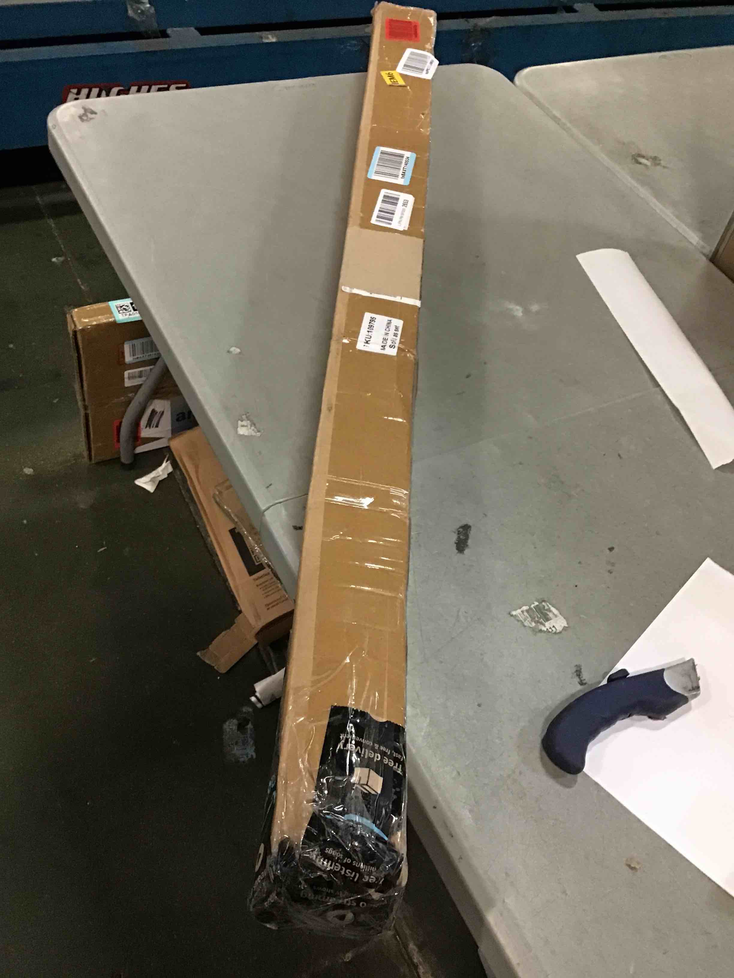 https://s3.amazonaws.com/lotting-images-prod/bidfta/TEA0161710_1724892585051.jpeg