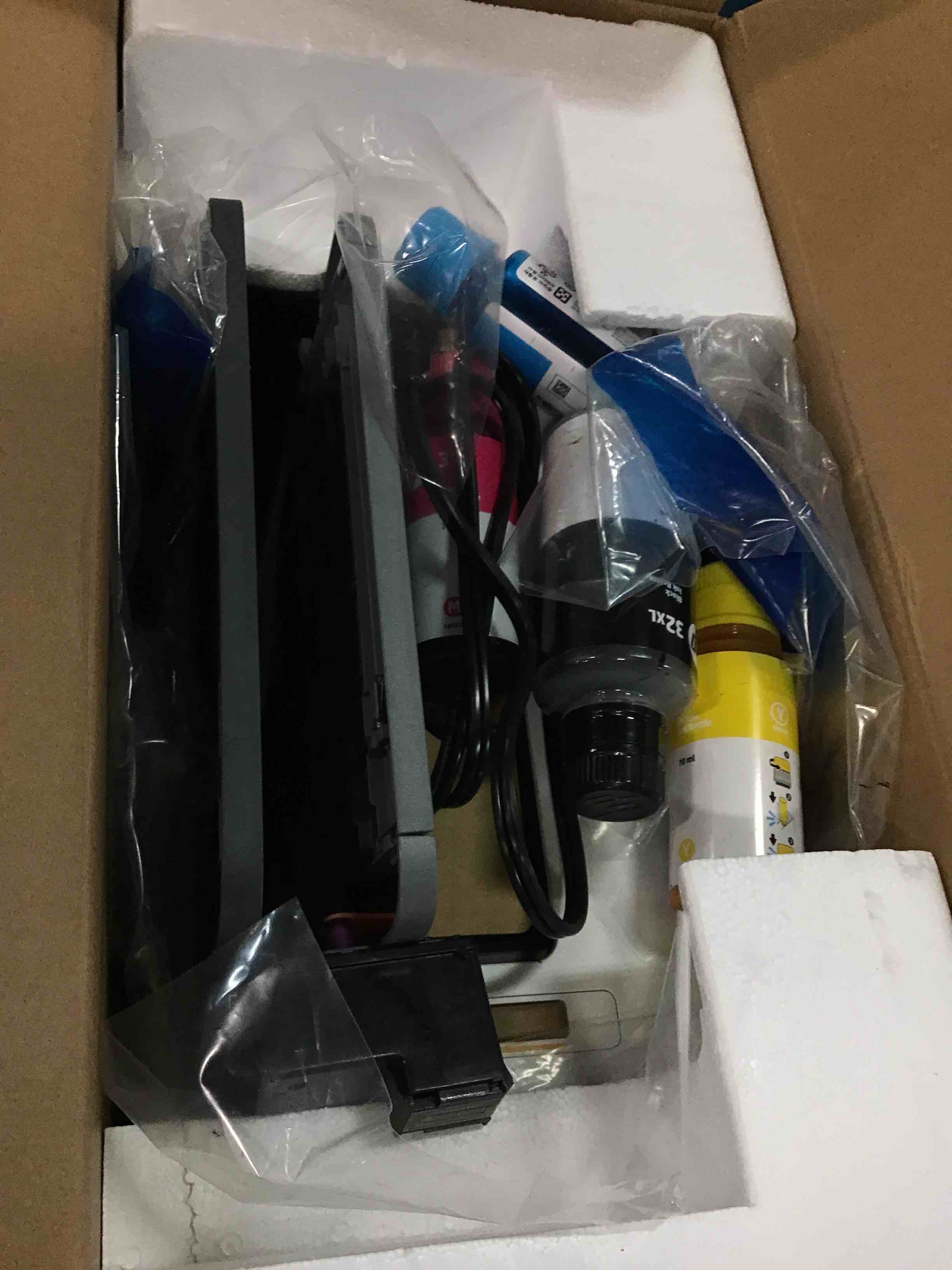 https://s3.amazonaws.com/lotting-images-prod/bidfta/TEA0161769_1724885603670.jpeg