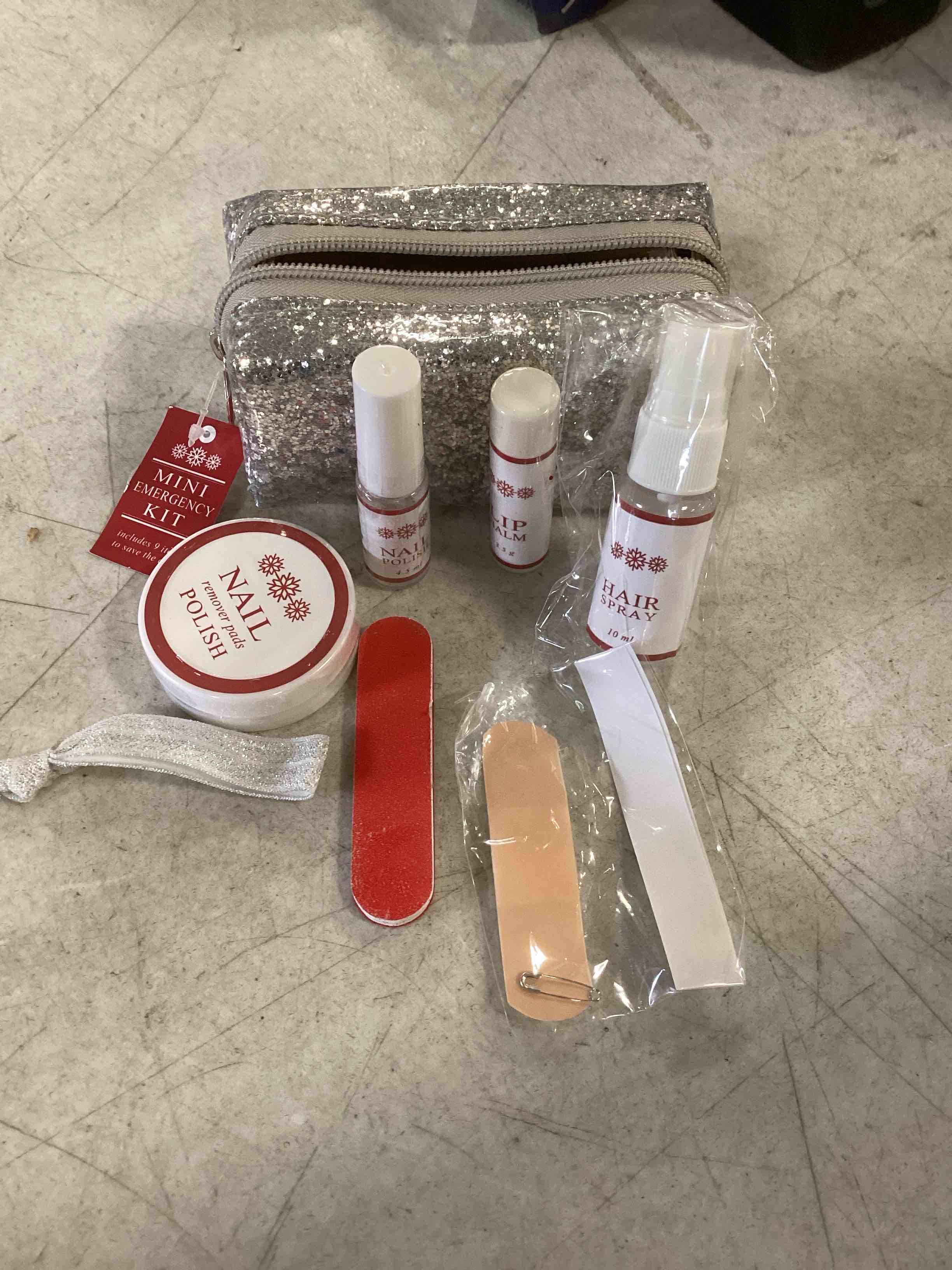 Case pack of 72 Fantasia Mini Woman on the go Emergency Kit 9 piece