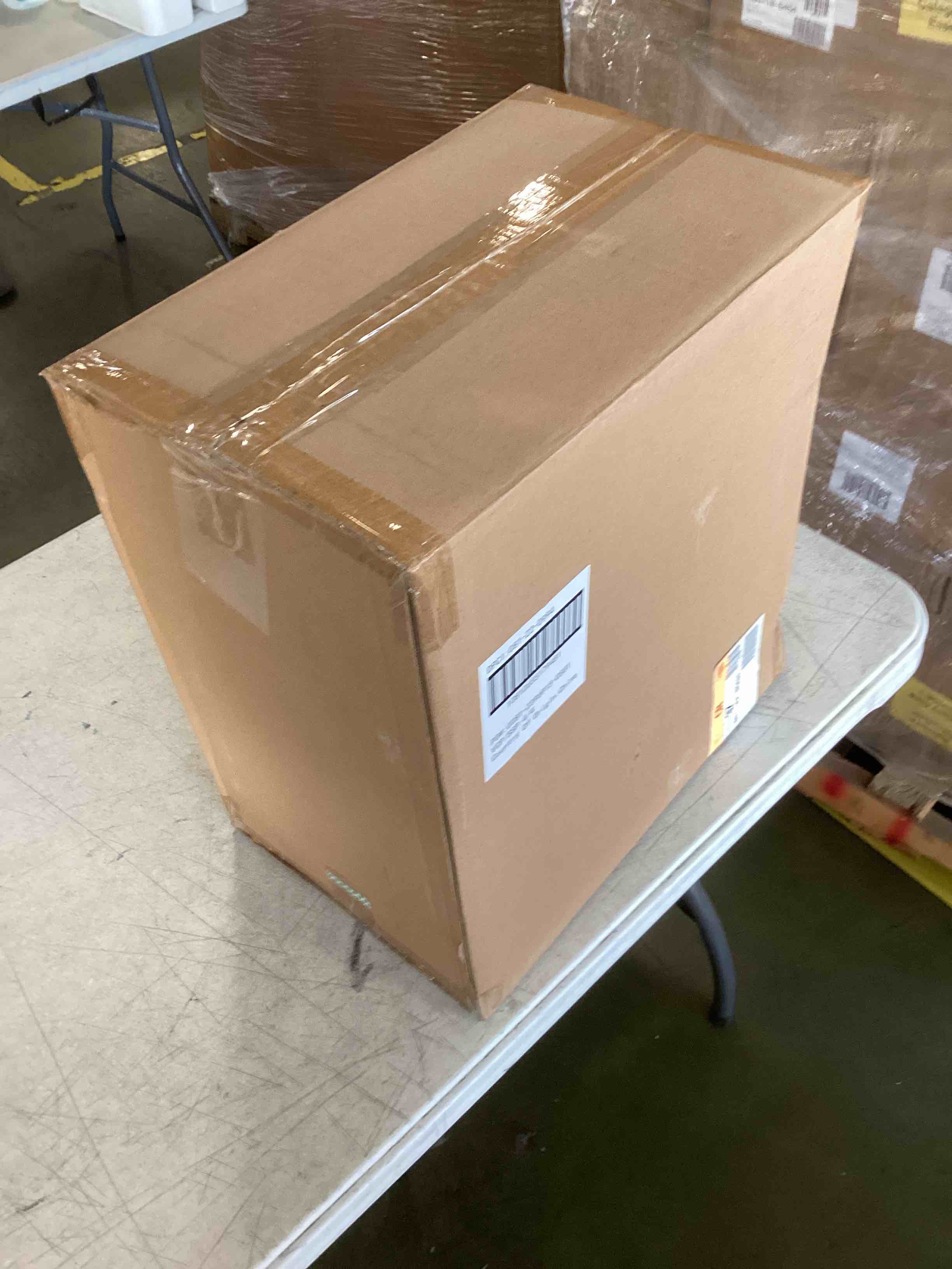 https://s3.amazonaws.com/lotting-images-prod/bidfta/TEA0165943_1724849984920.jpeg
