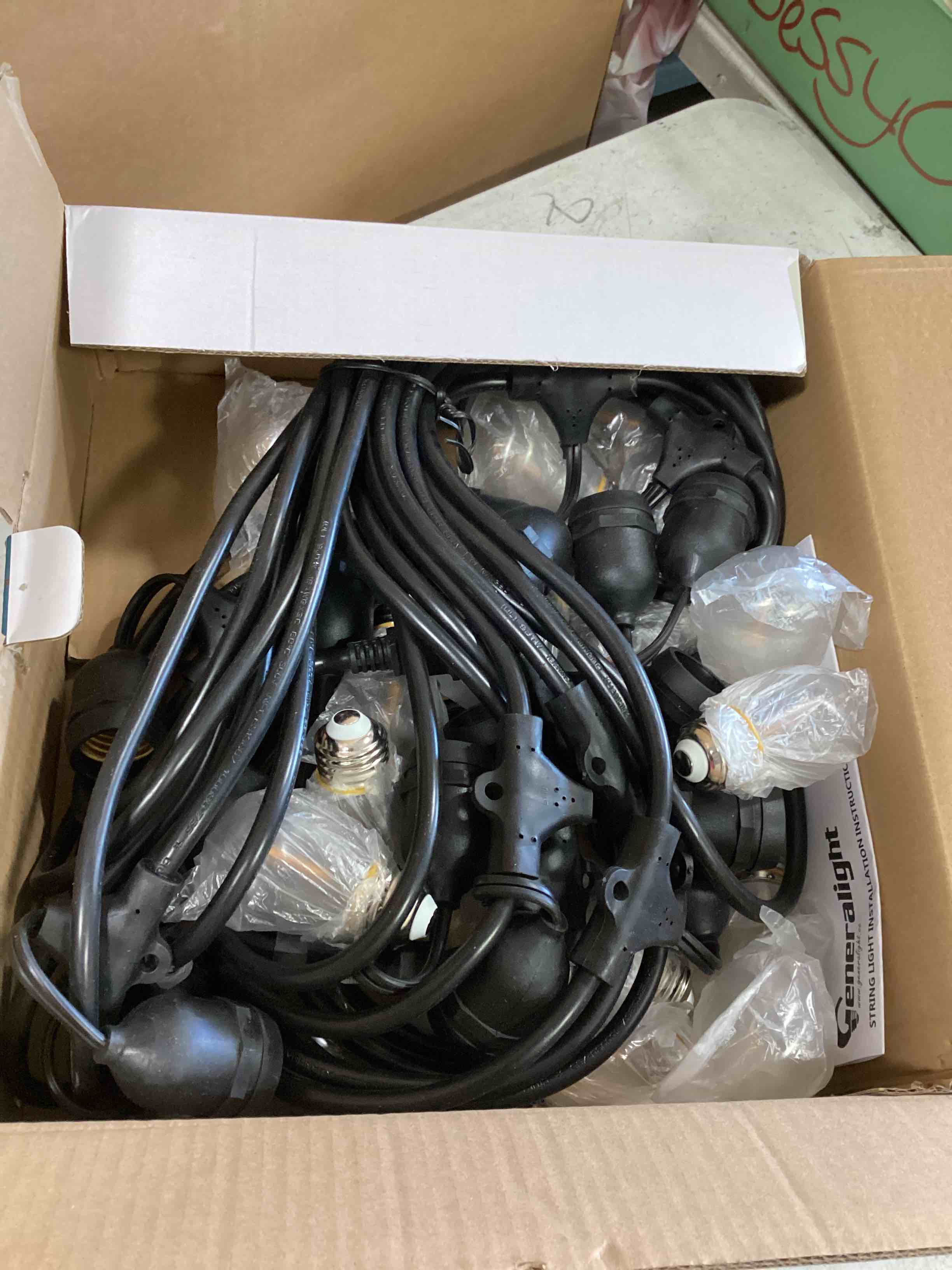 https://s3.amazonaws.com/lotting-images-prod/bidfta/TEA0168177_1726145616586.jpeg